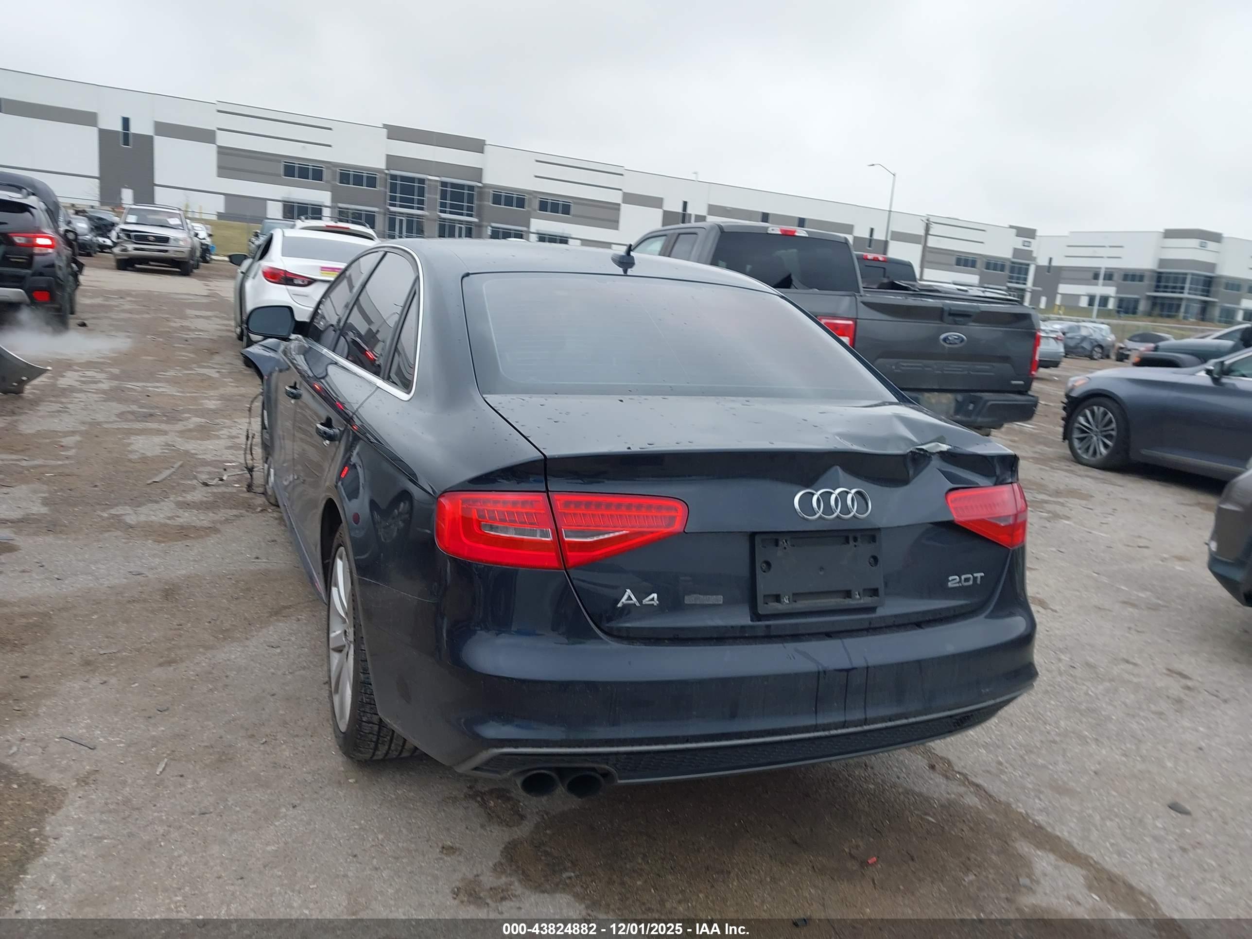 AUDI A4 image 3