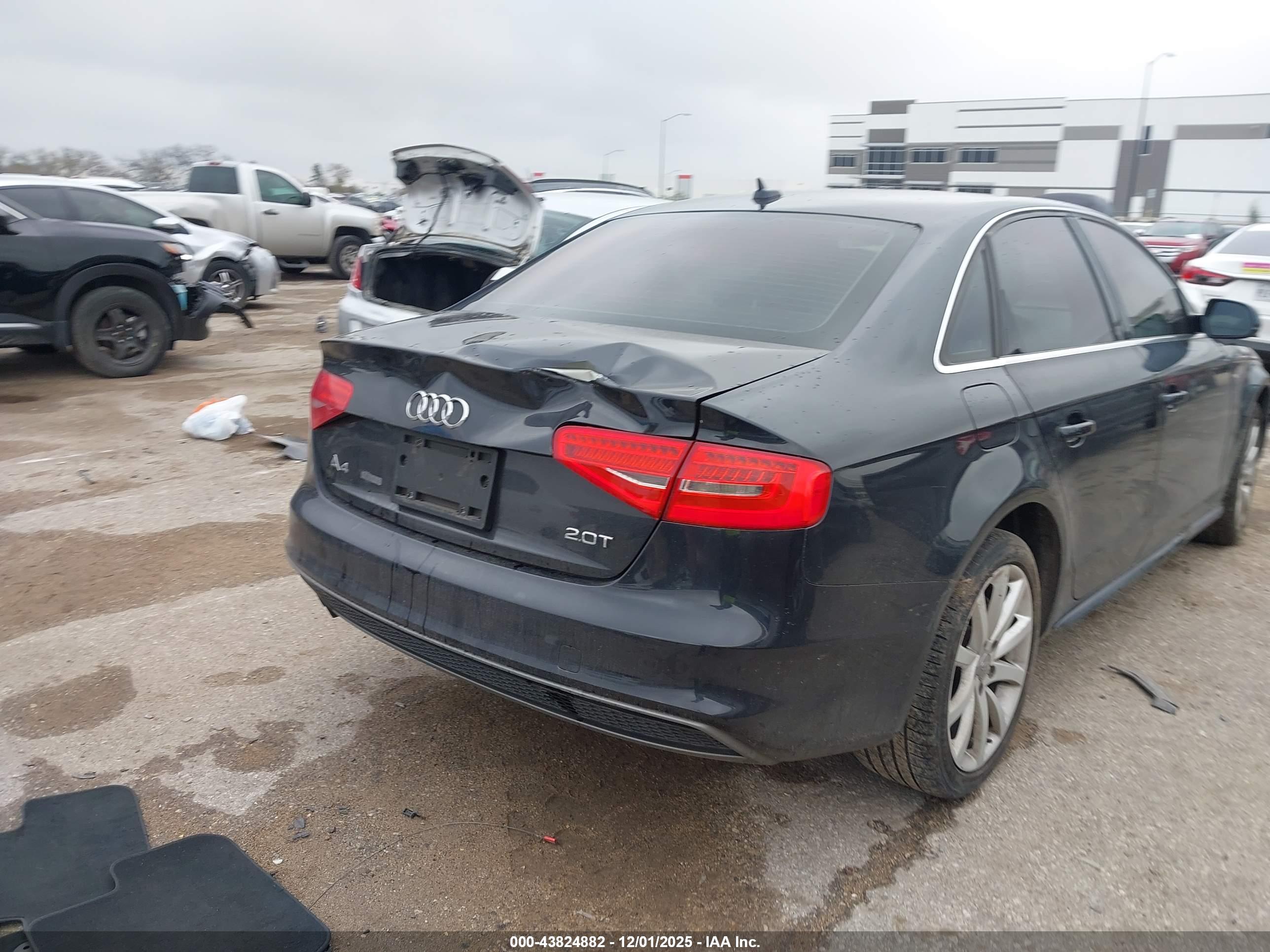 AUDI A4 image 4