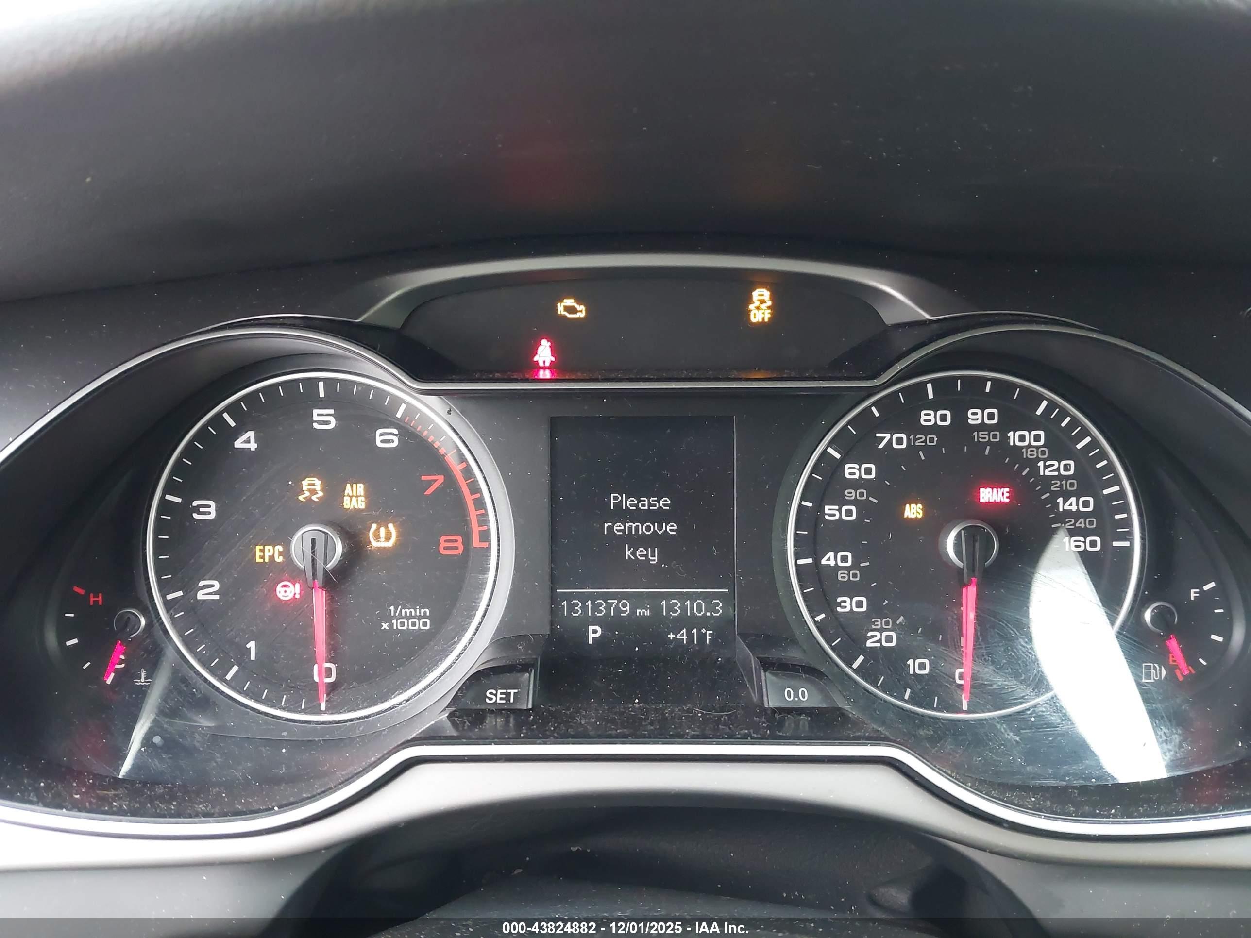 AUDI A4 image 7