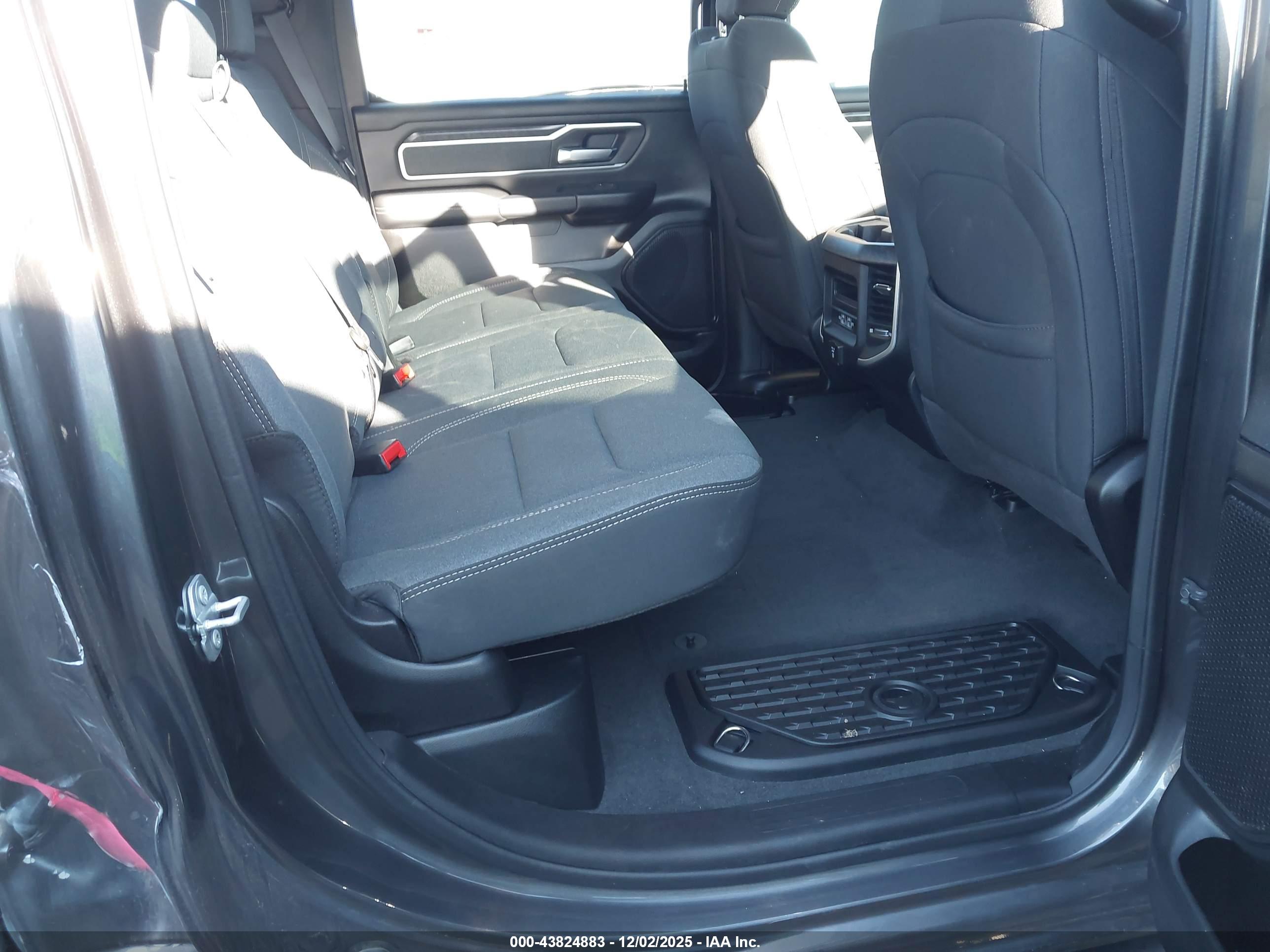 RAM 1500 image 8