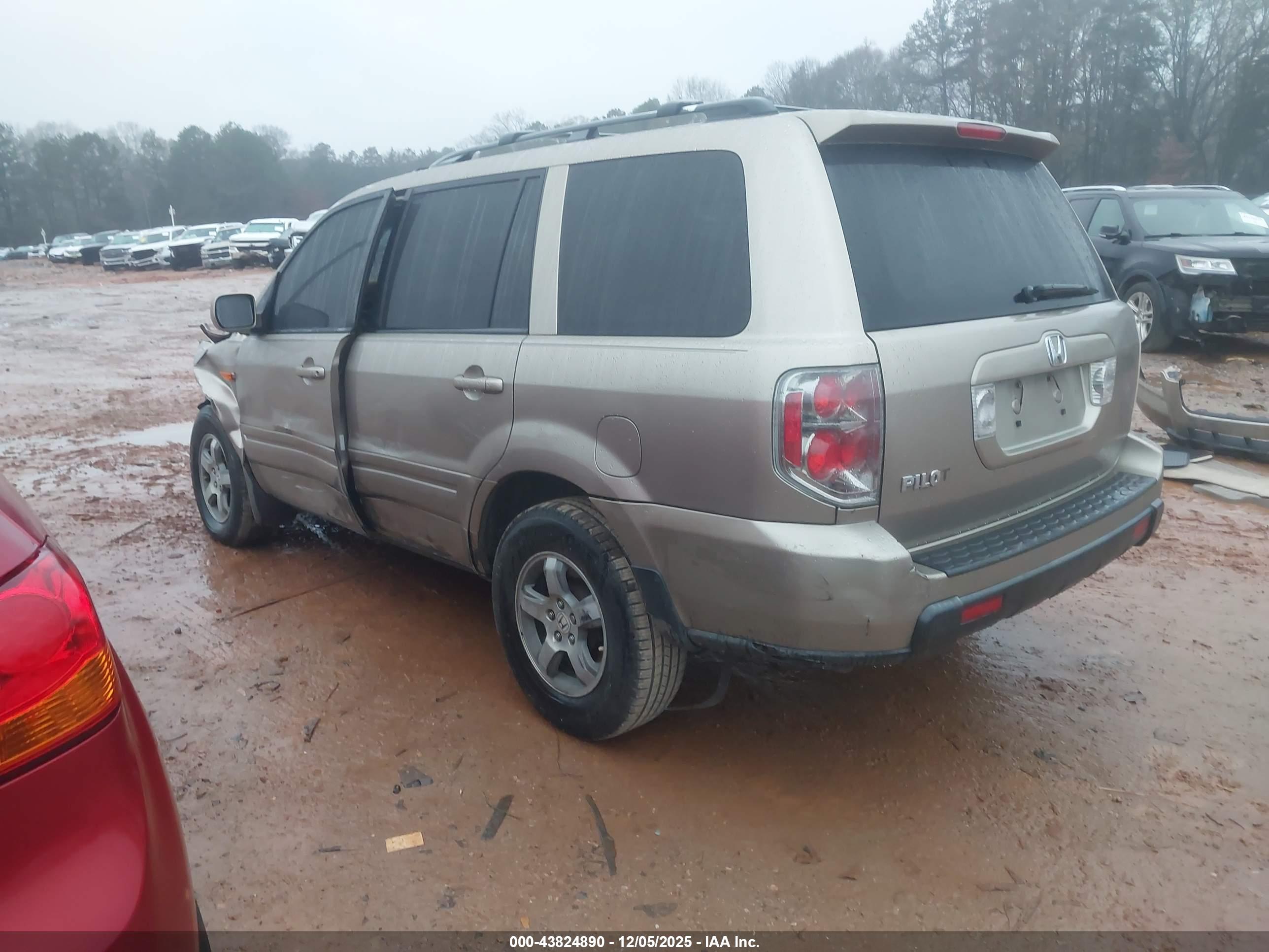 HONDA PILOT image 3