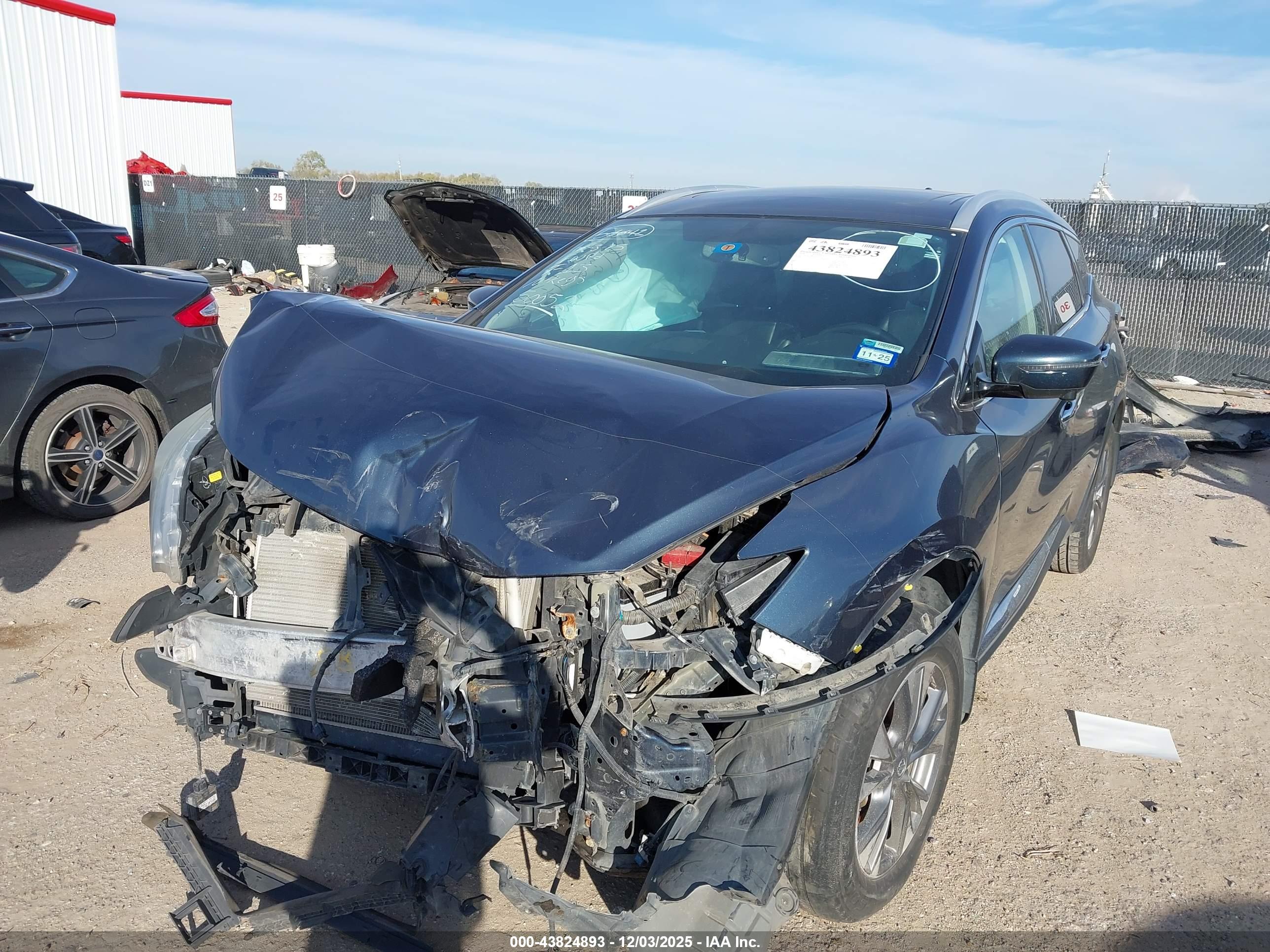 NISSAN MURANO image 2
