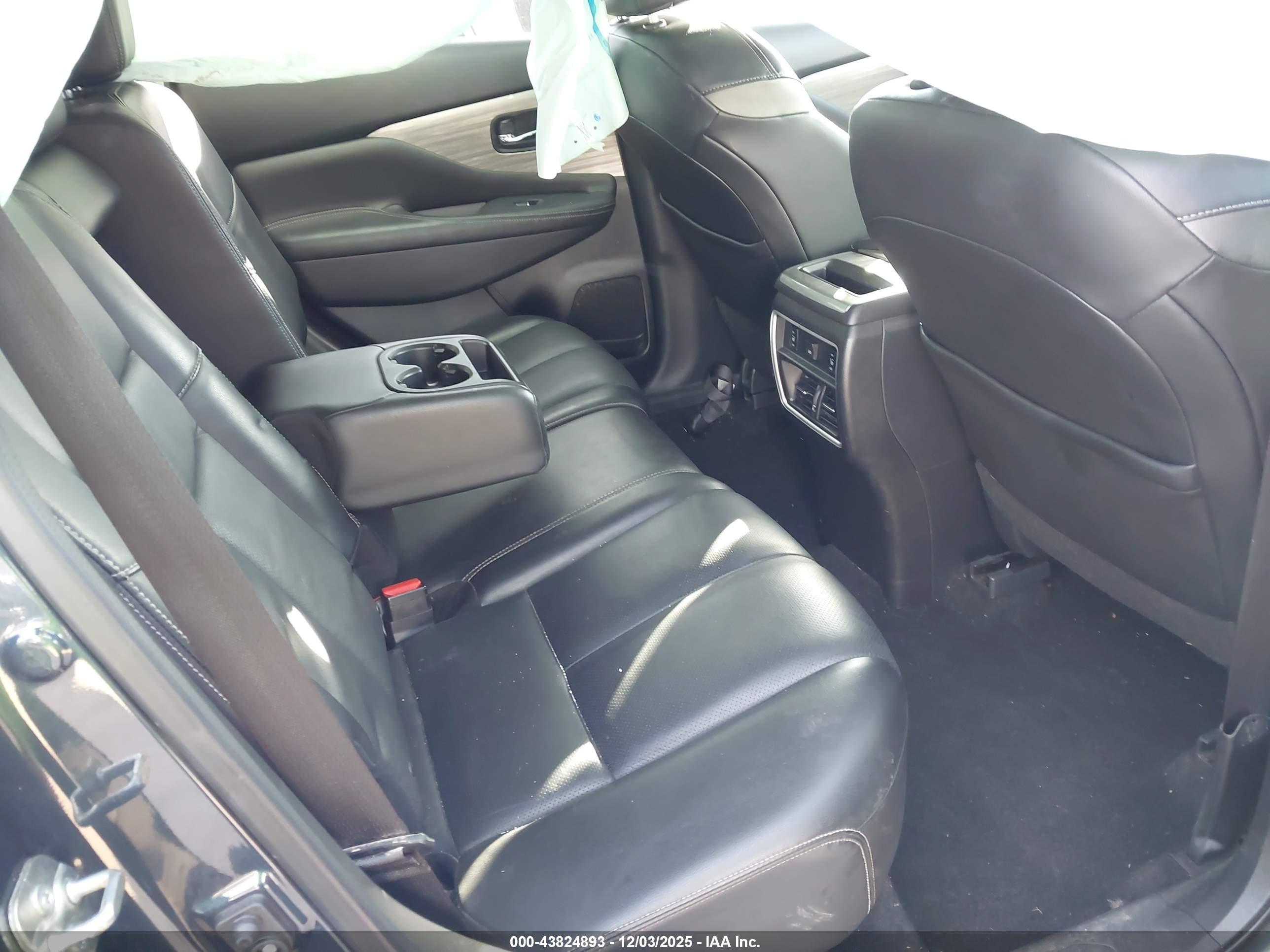 NISSAN MURANO image 8