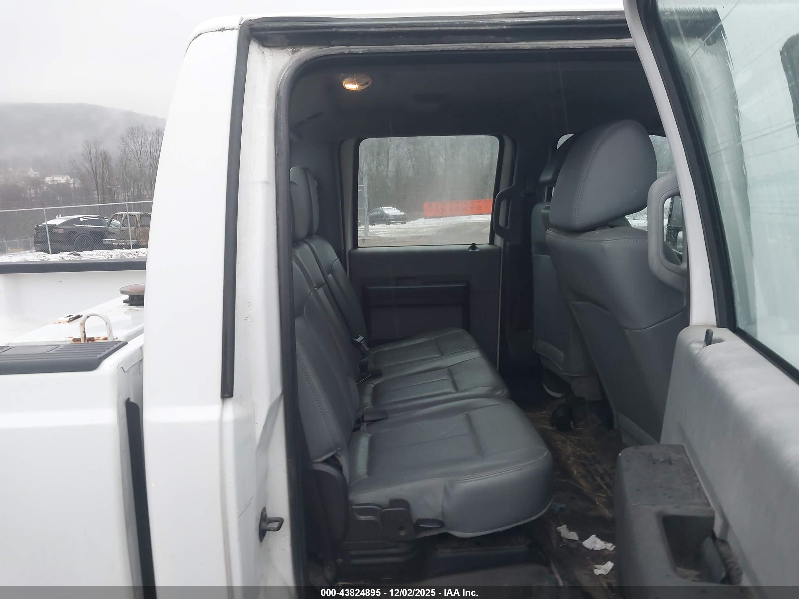 FORD F-350 image 7