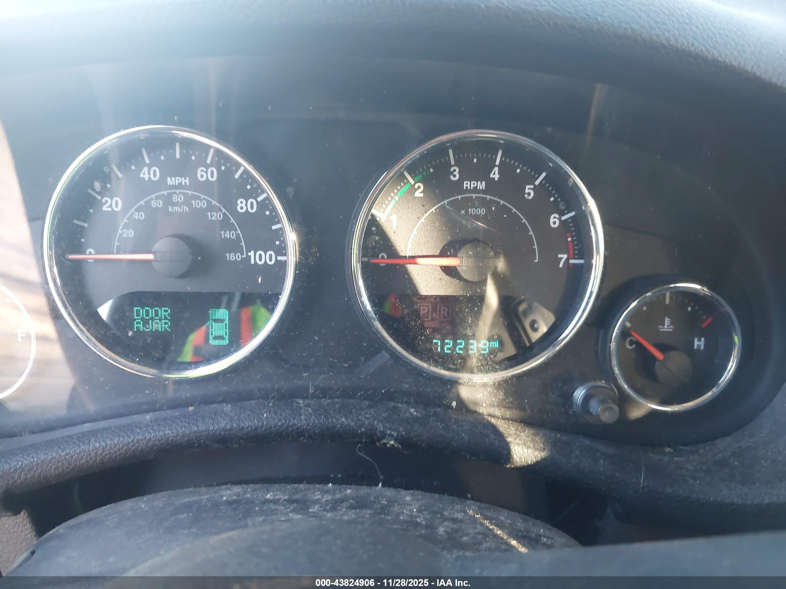 JEEP WRANGLER image 7
