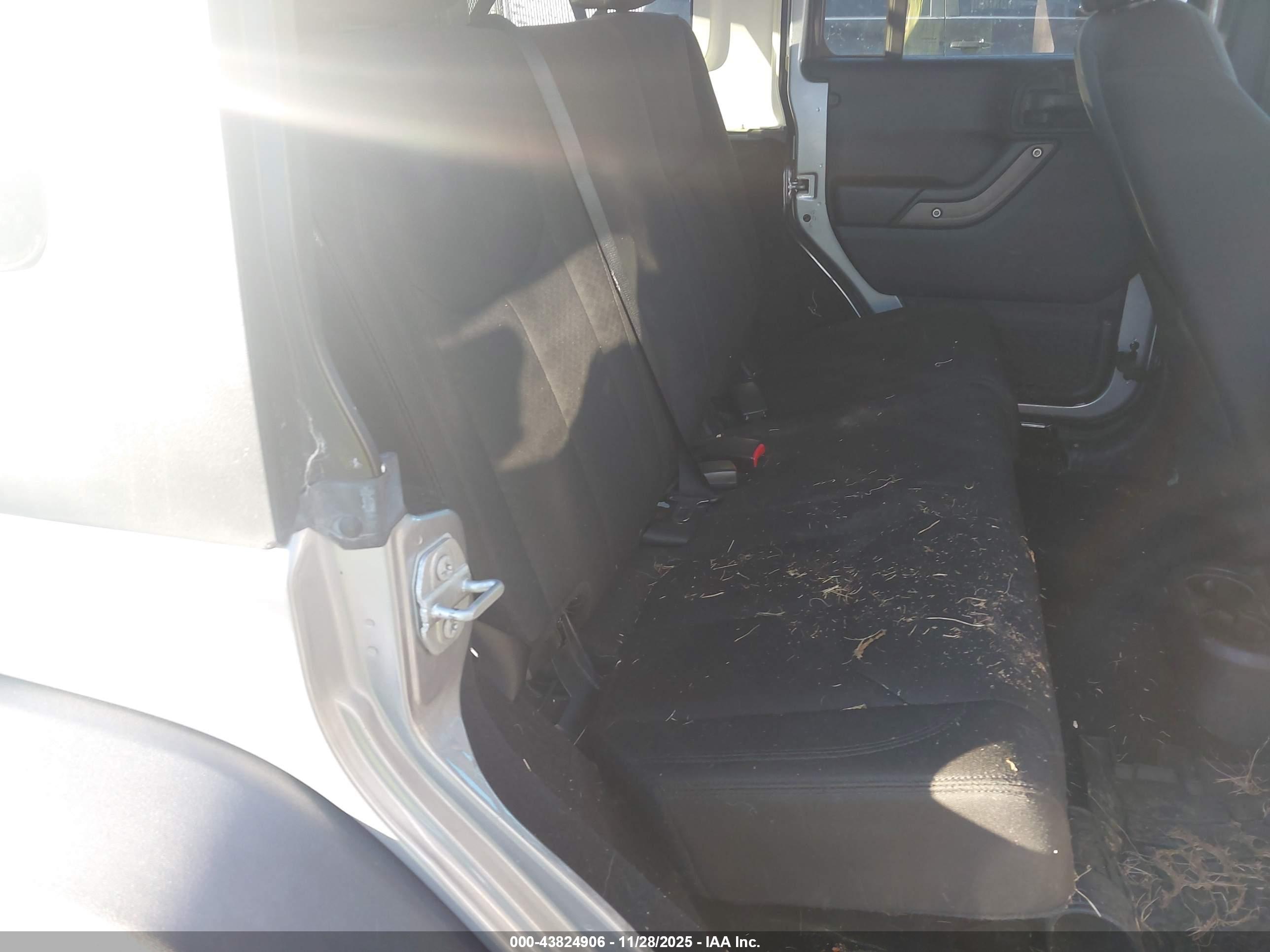 JEEP WRANGLER image 8