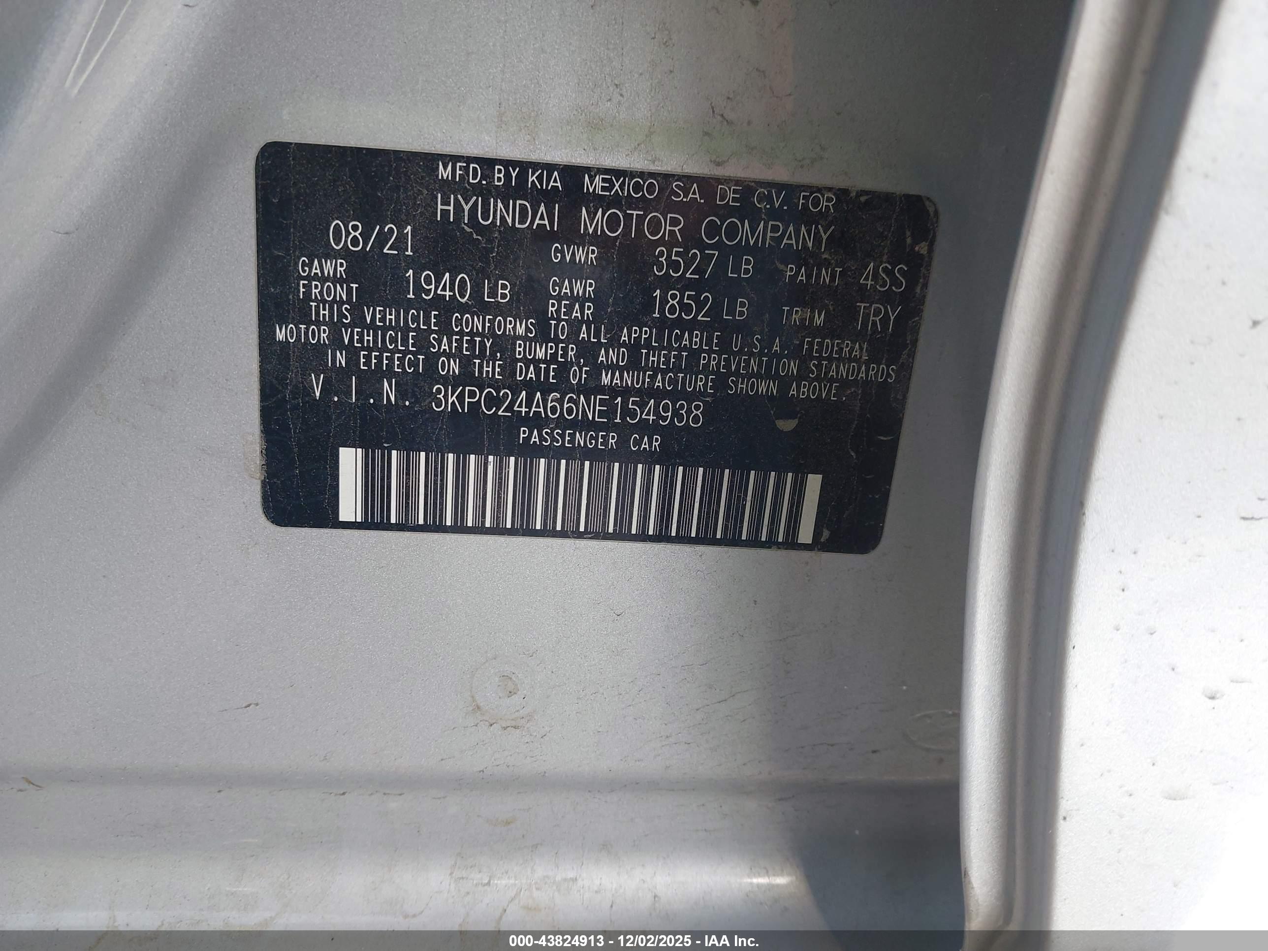 HYUNDAI ACCENT image 9