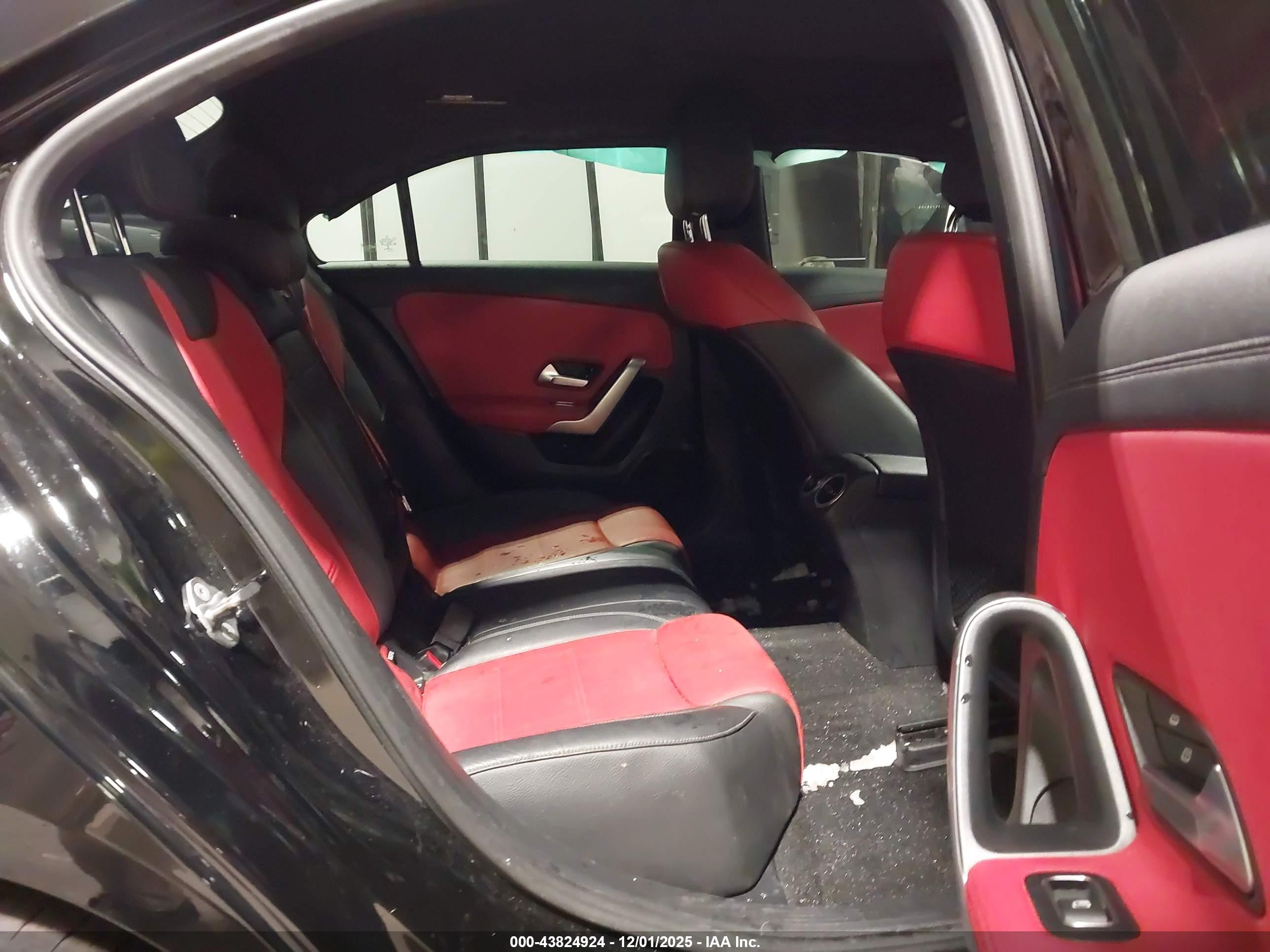 MERCEDES-BENZ A image 8