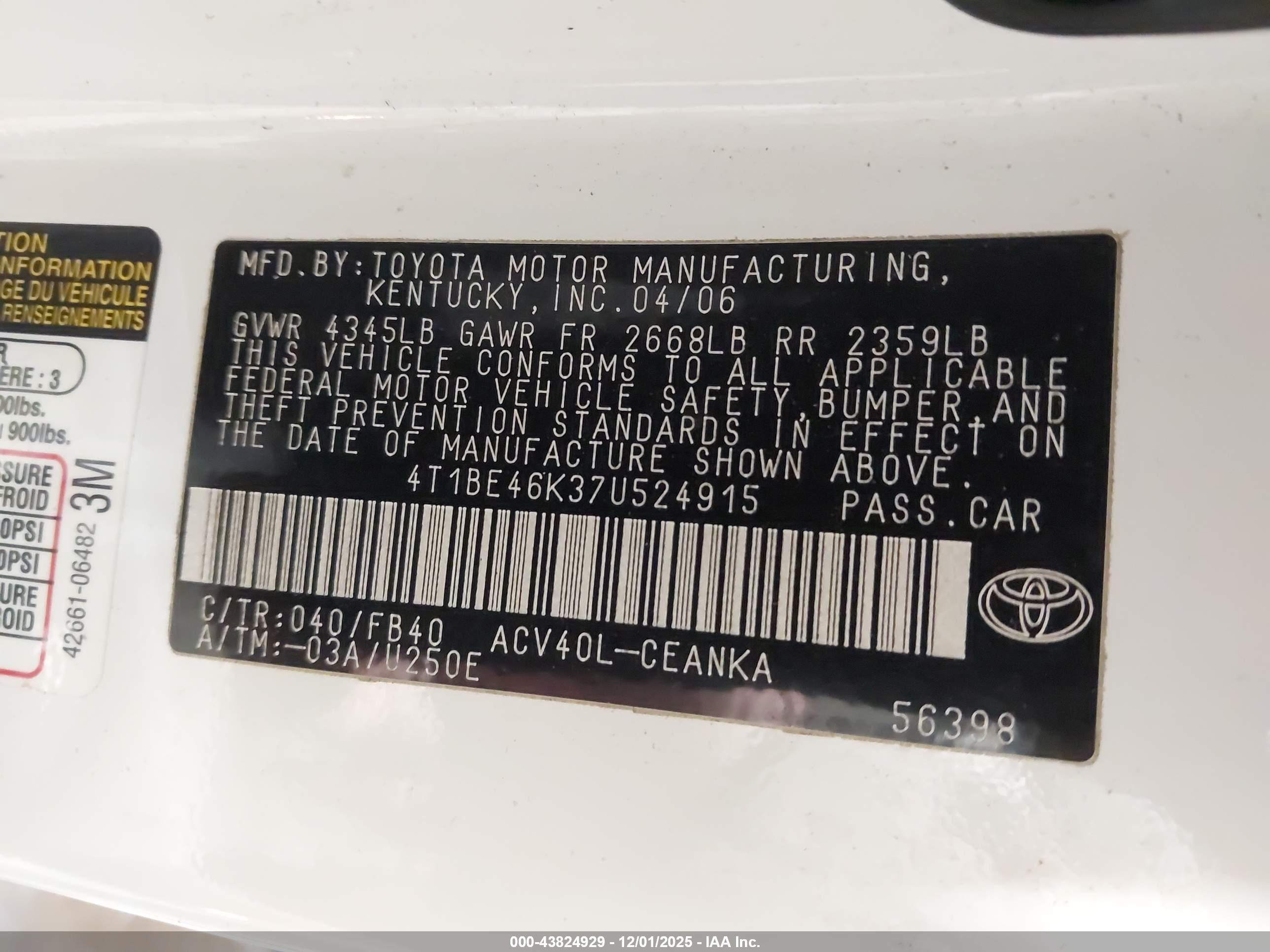 TOYOTA CAMRY image 9