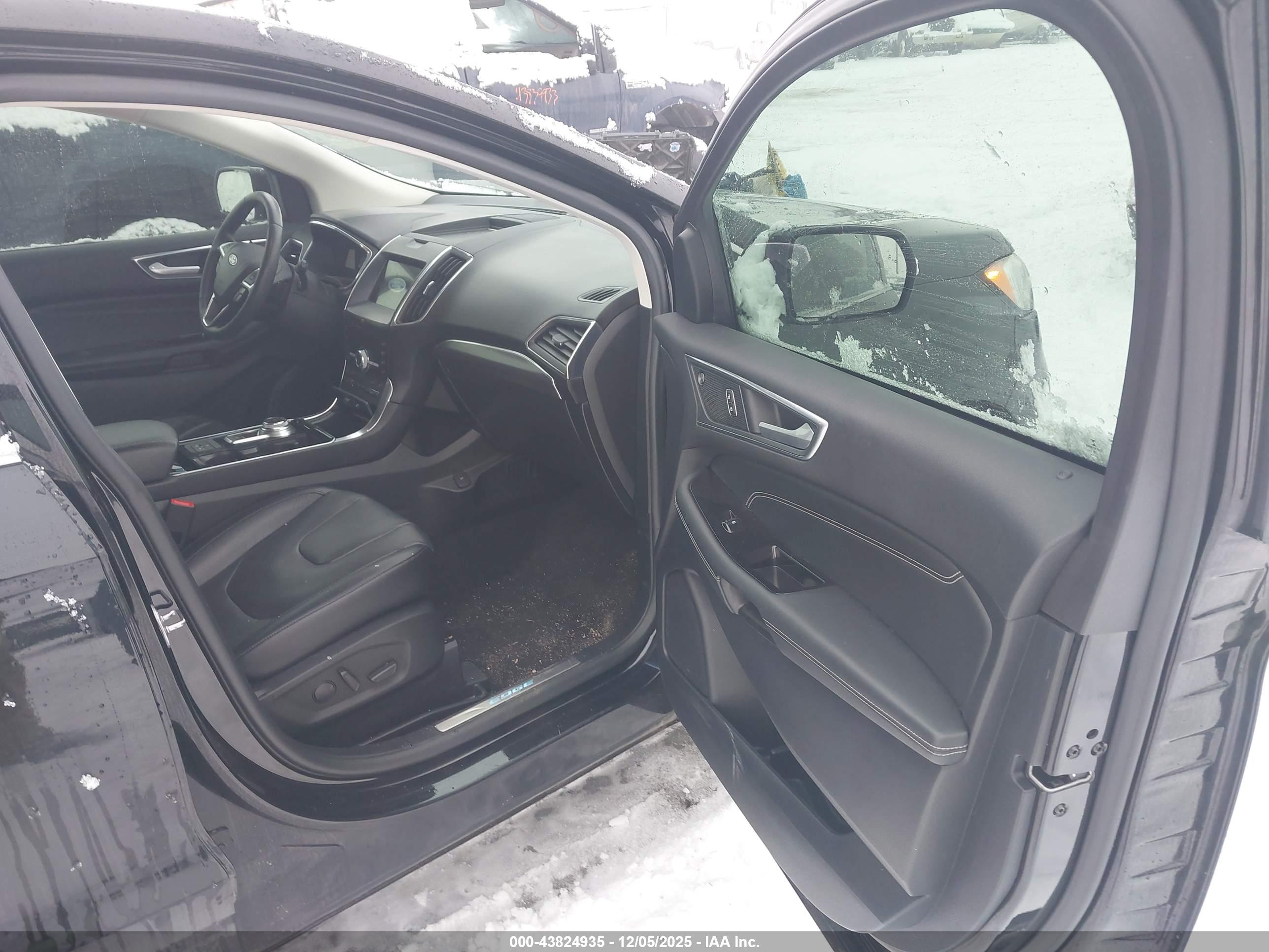 FORD EDGE image 5