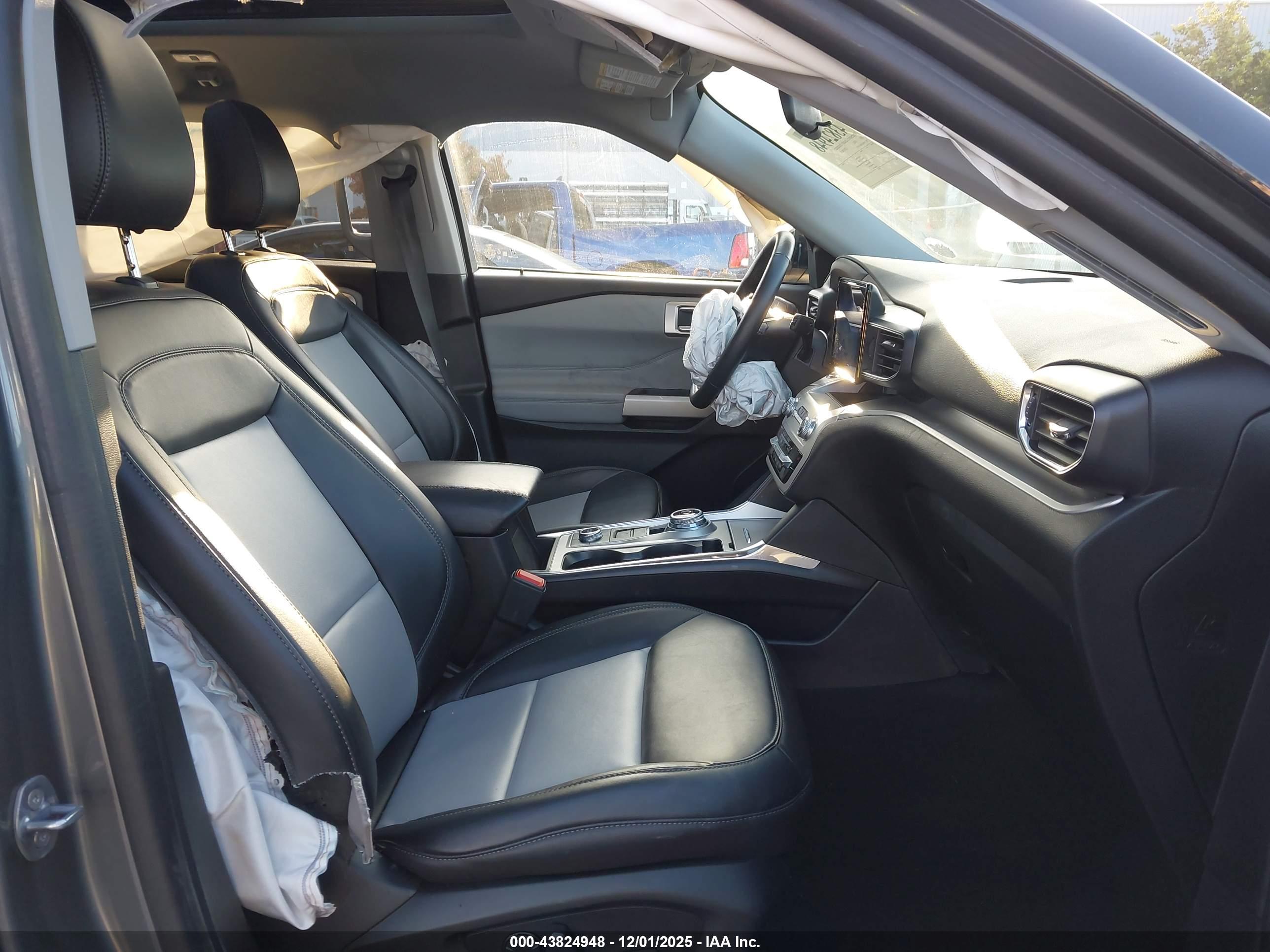 FORD EXPLORER image 5