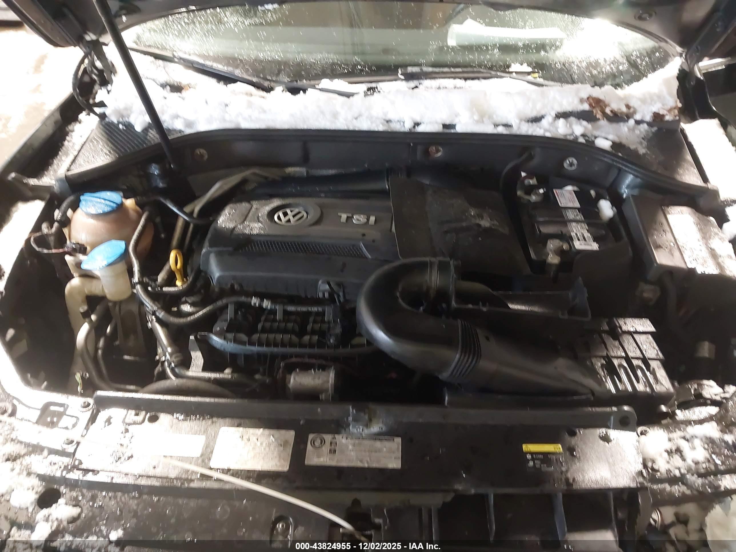 VOLKSWAGEN PASSAT image 10