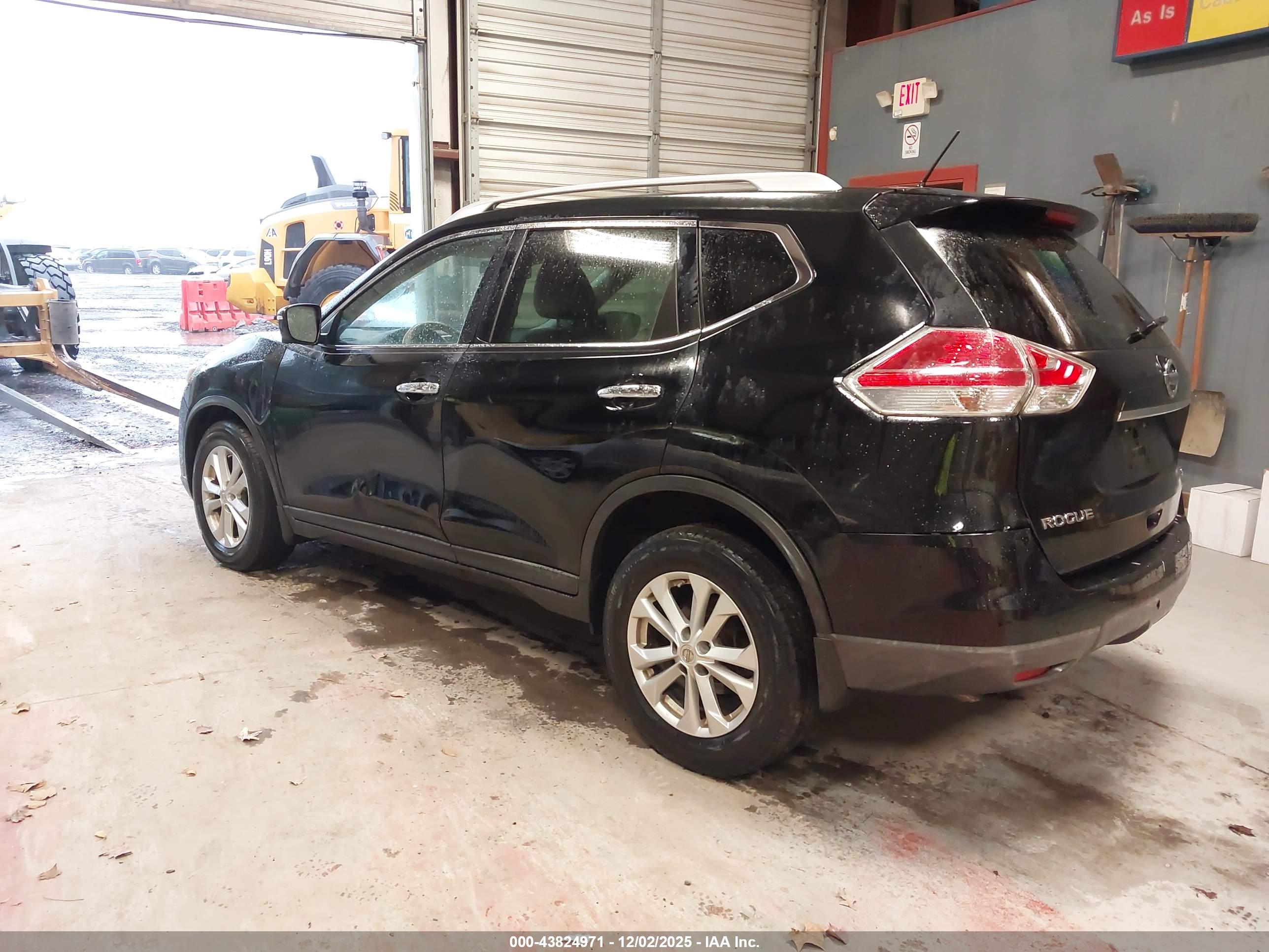 NISSAN ROGUE image 3