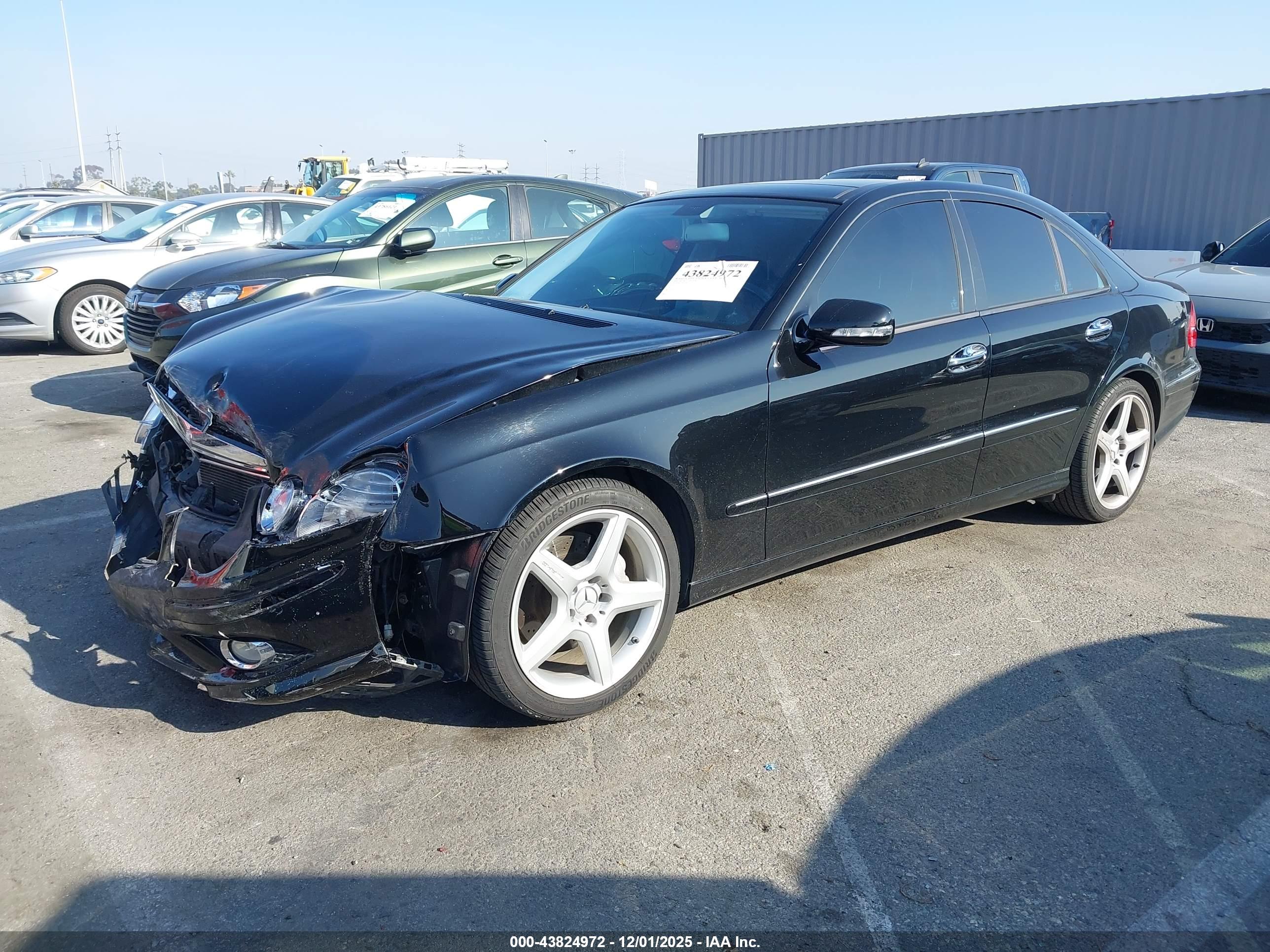 MERCEDES-BENZ E image 2