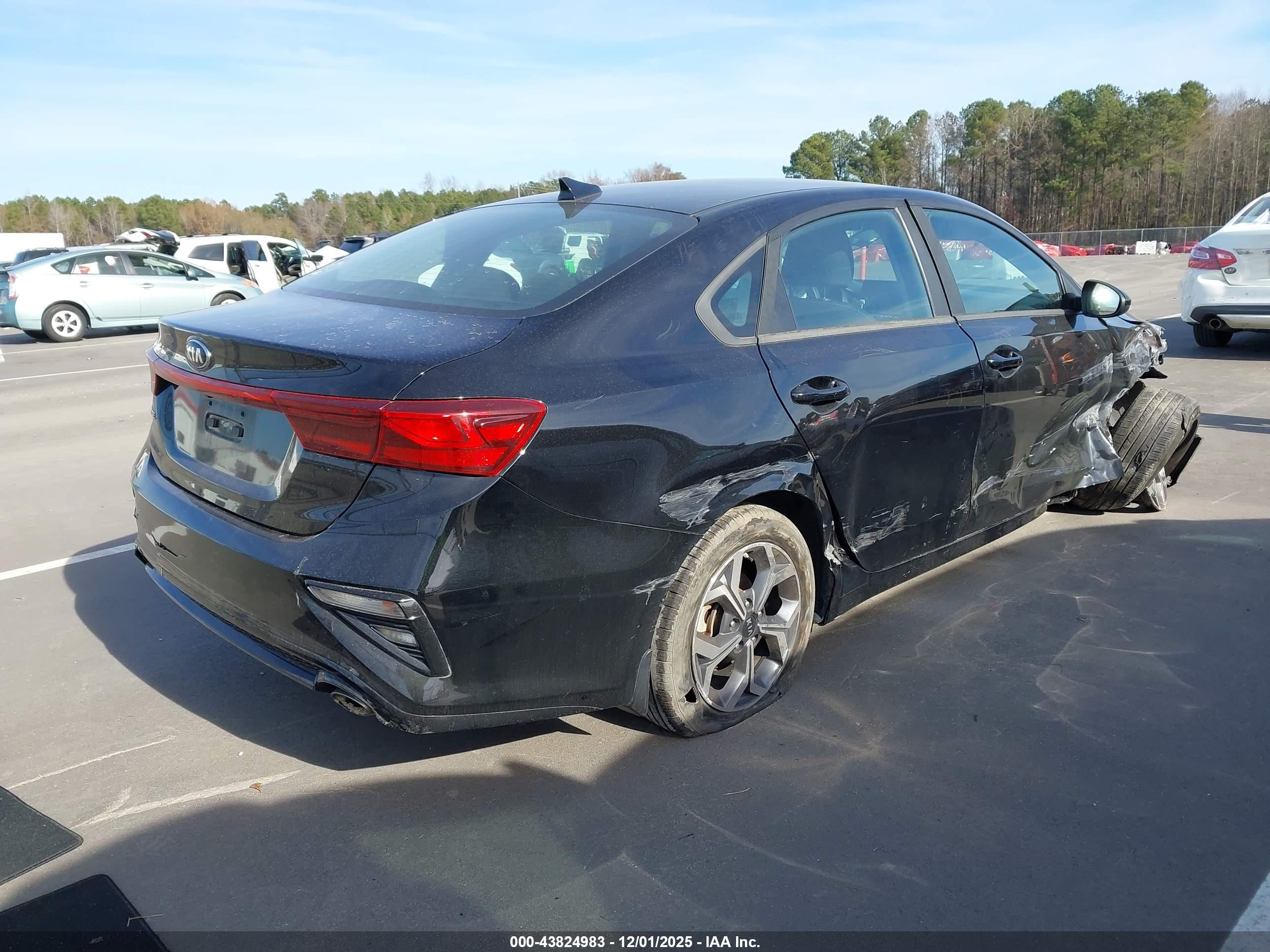 KIA FORTE image 4