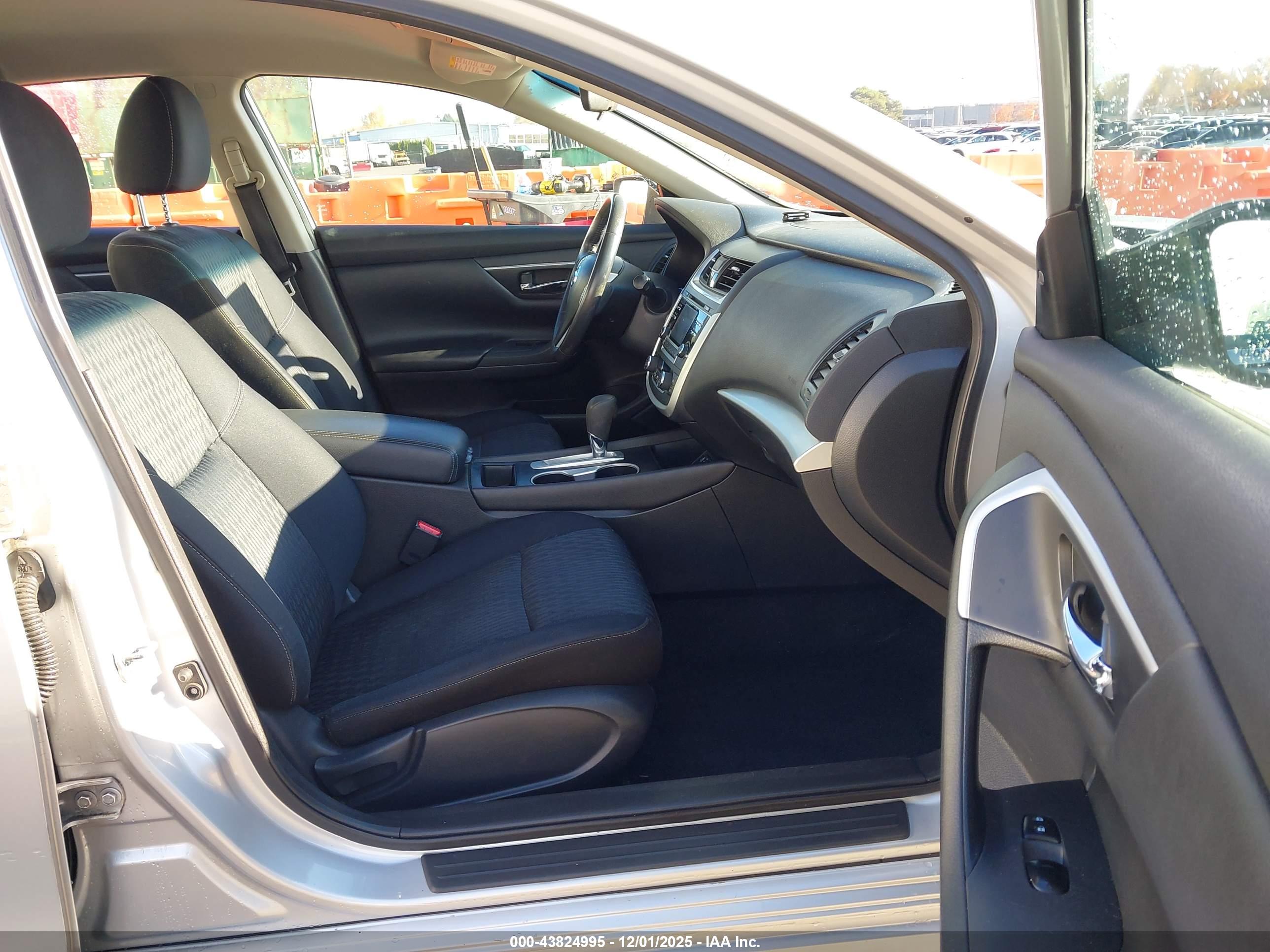 NISSAN ALTIMA image 5