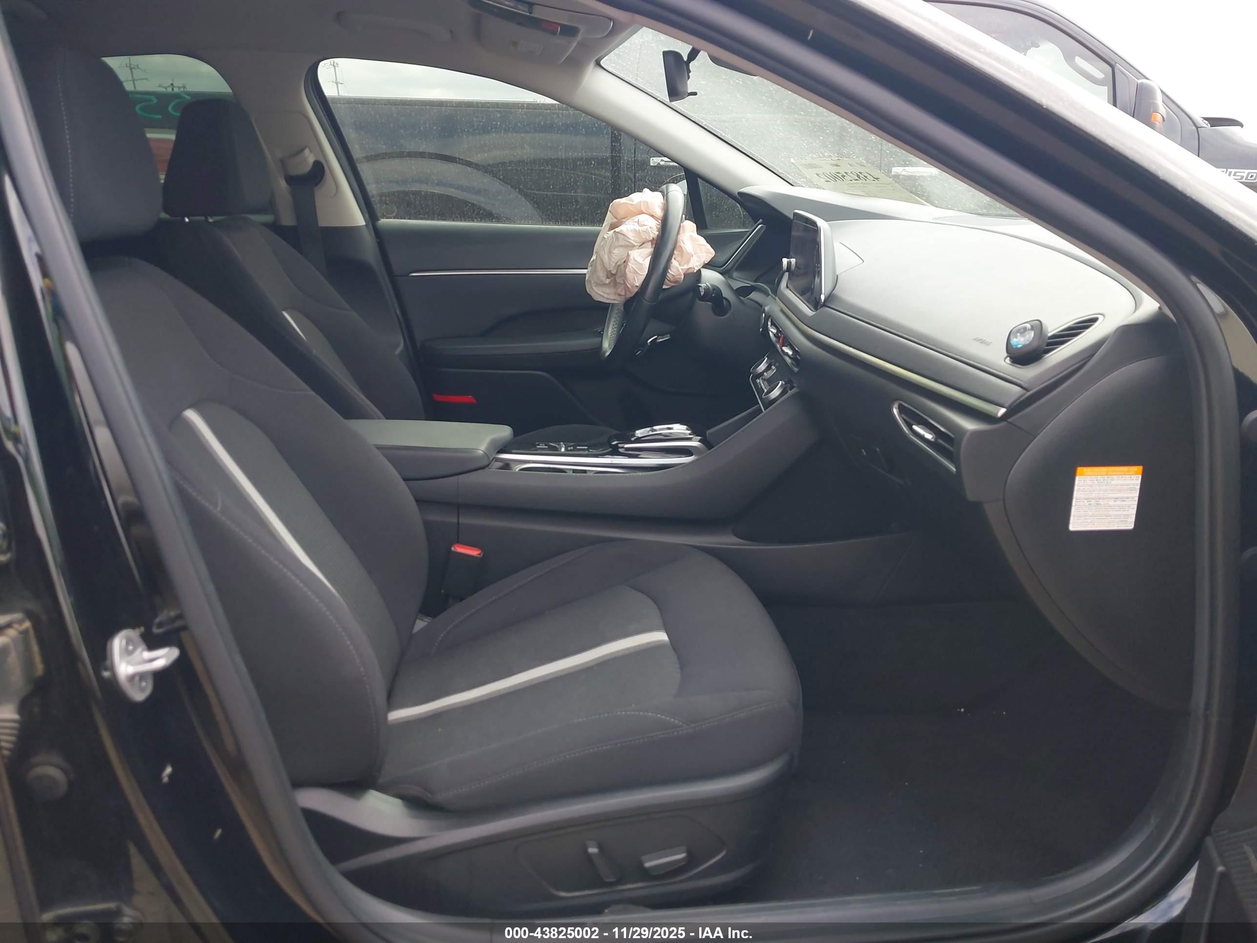 HYUNDAI SONATA image 5