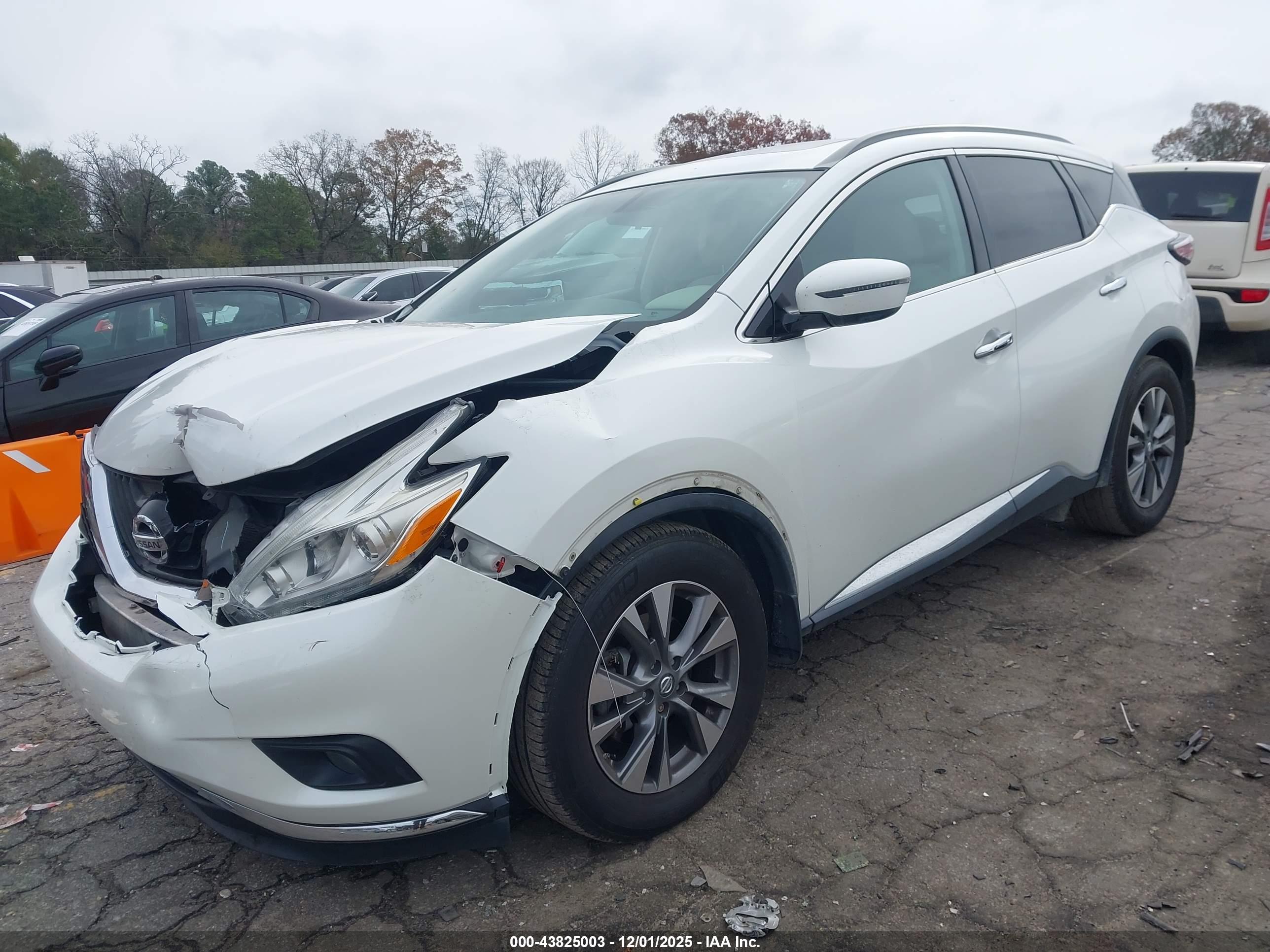 NISSAN MURANO image 2