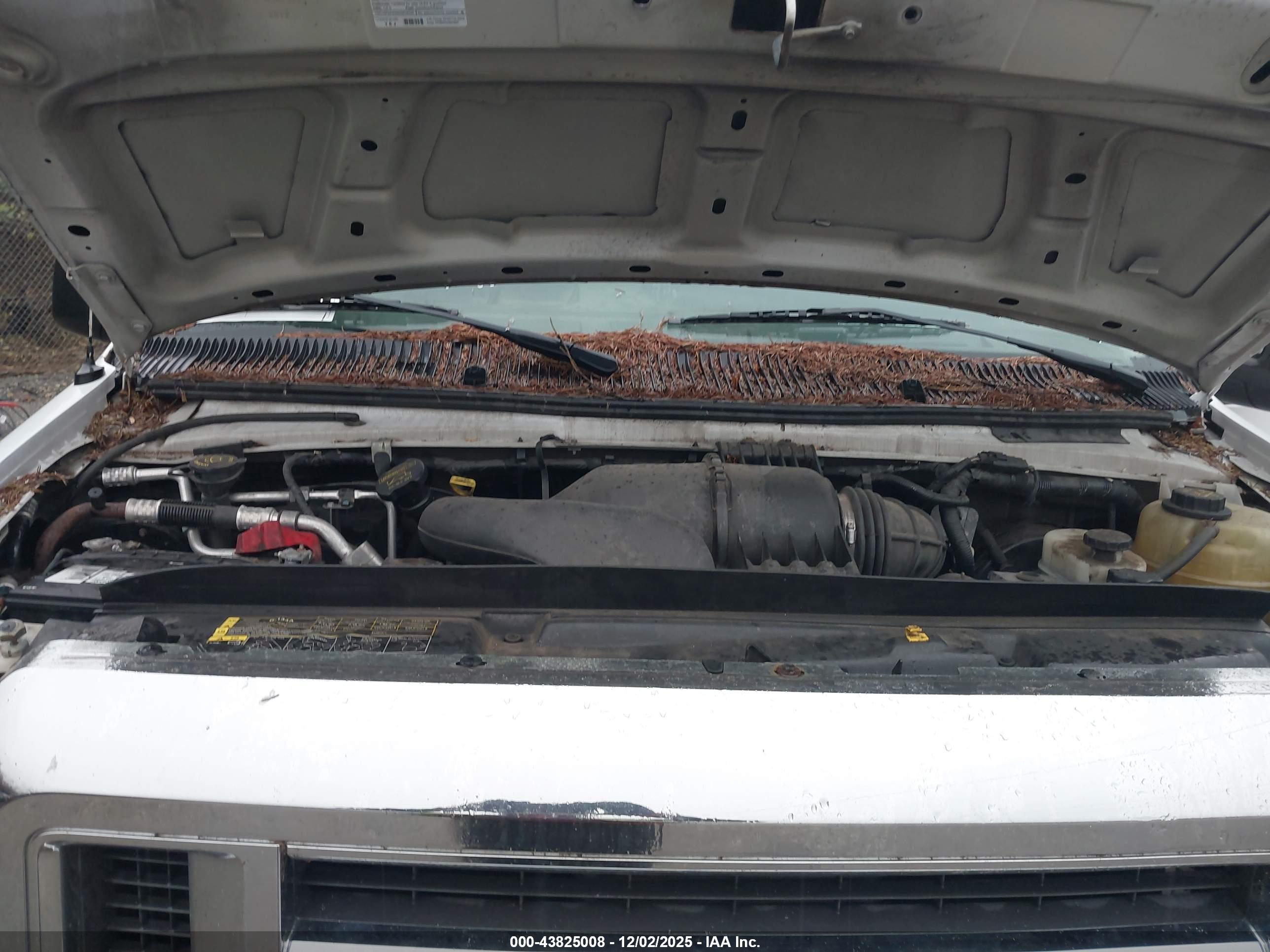 FORD E-250 image 10