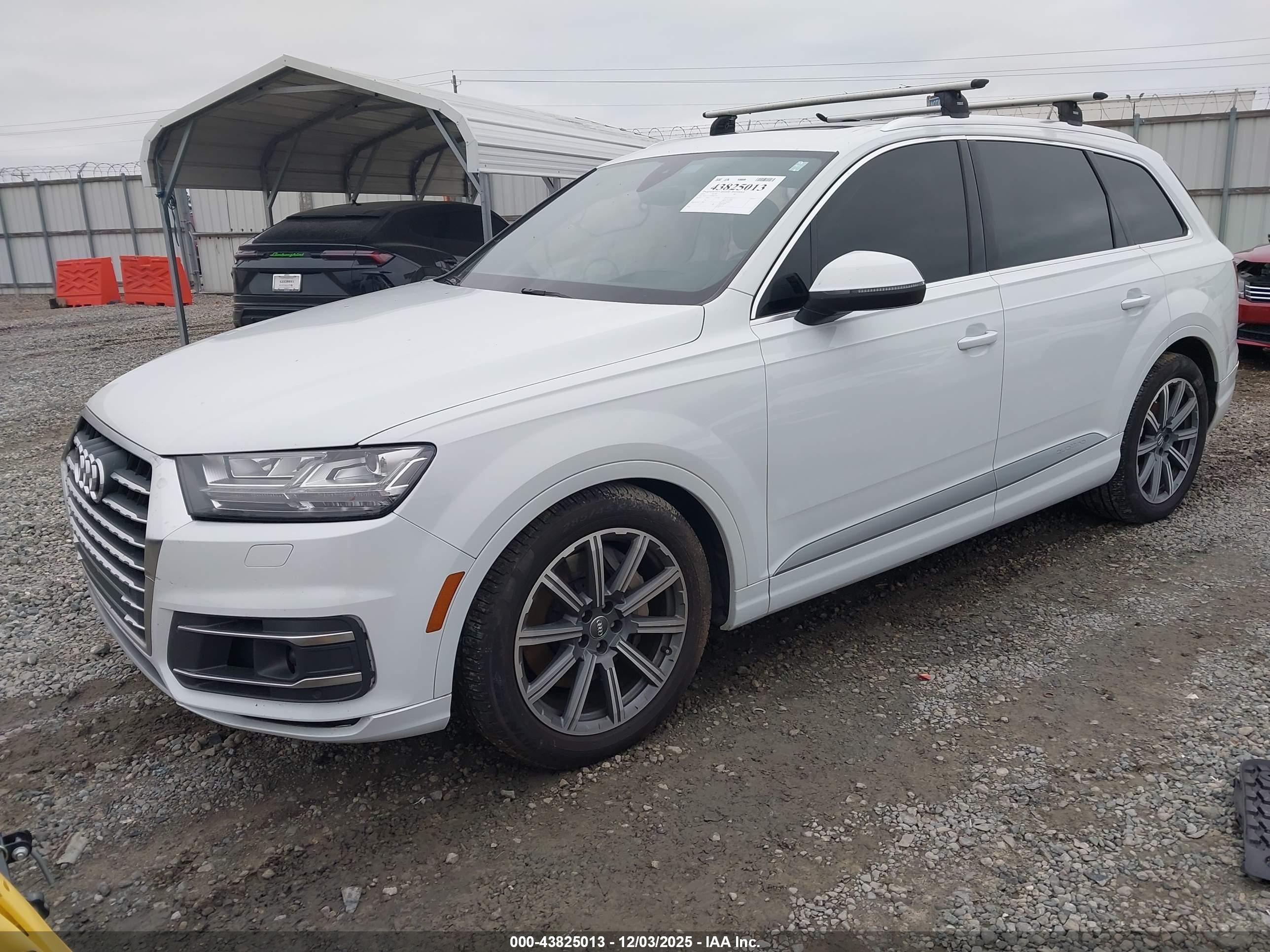 AUDI Q7 image 2