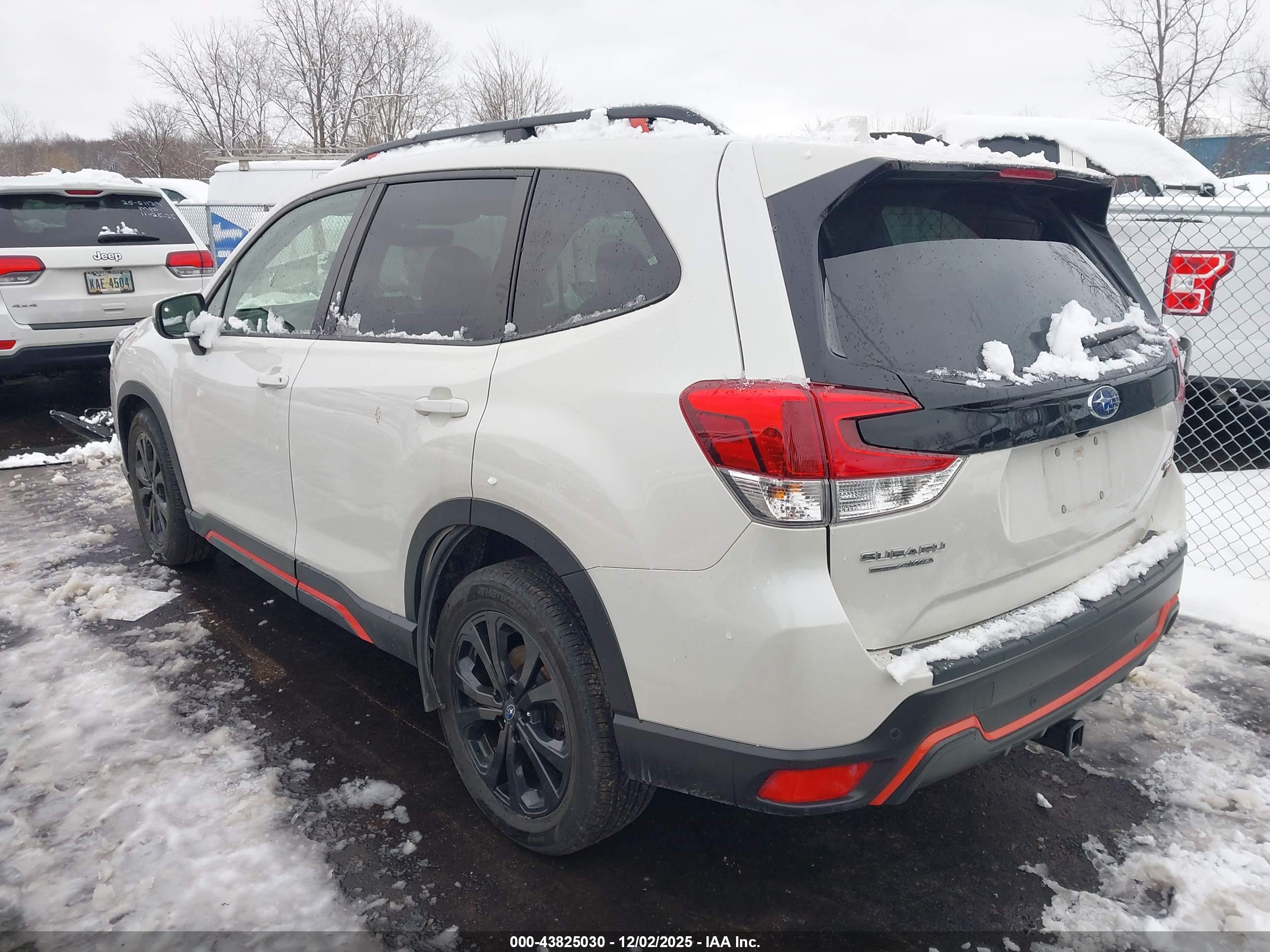 SUBARU FORESTER image 3