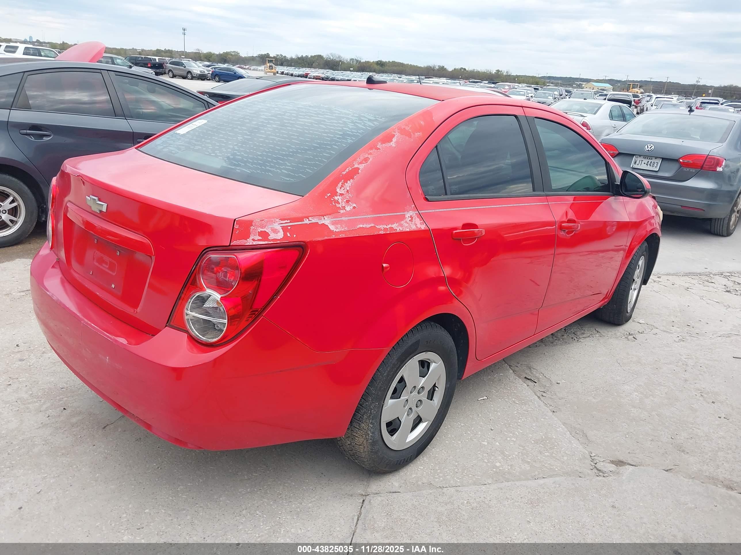 CHEVROLET SONIC image 4