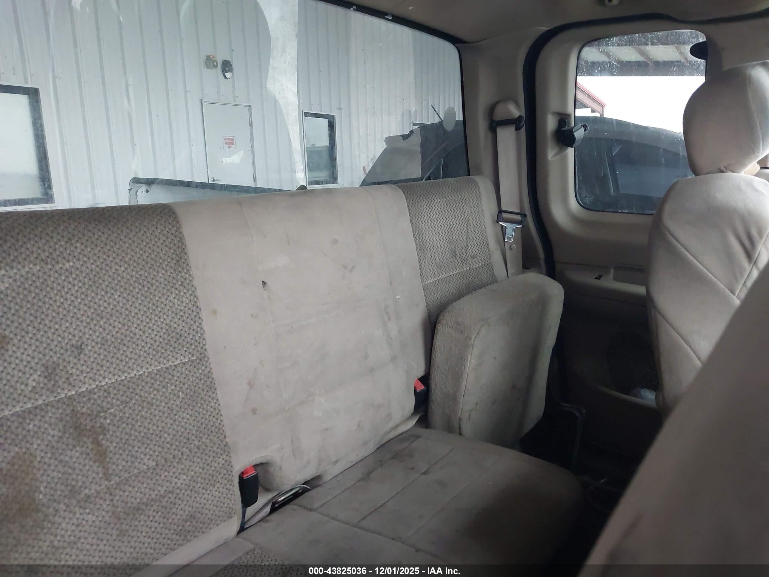 FORD F-150 image 8