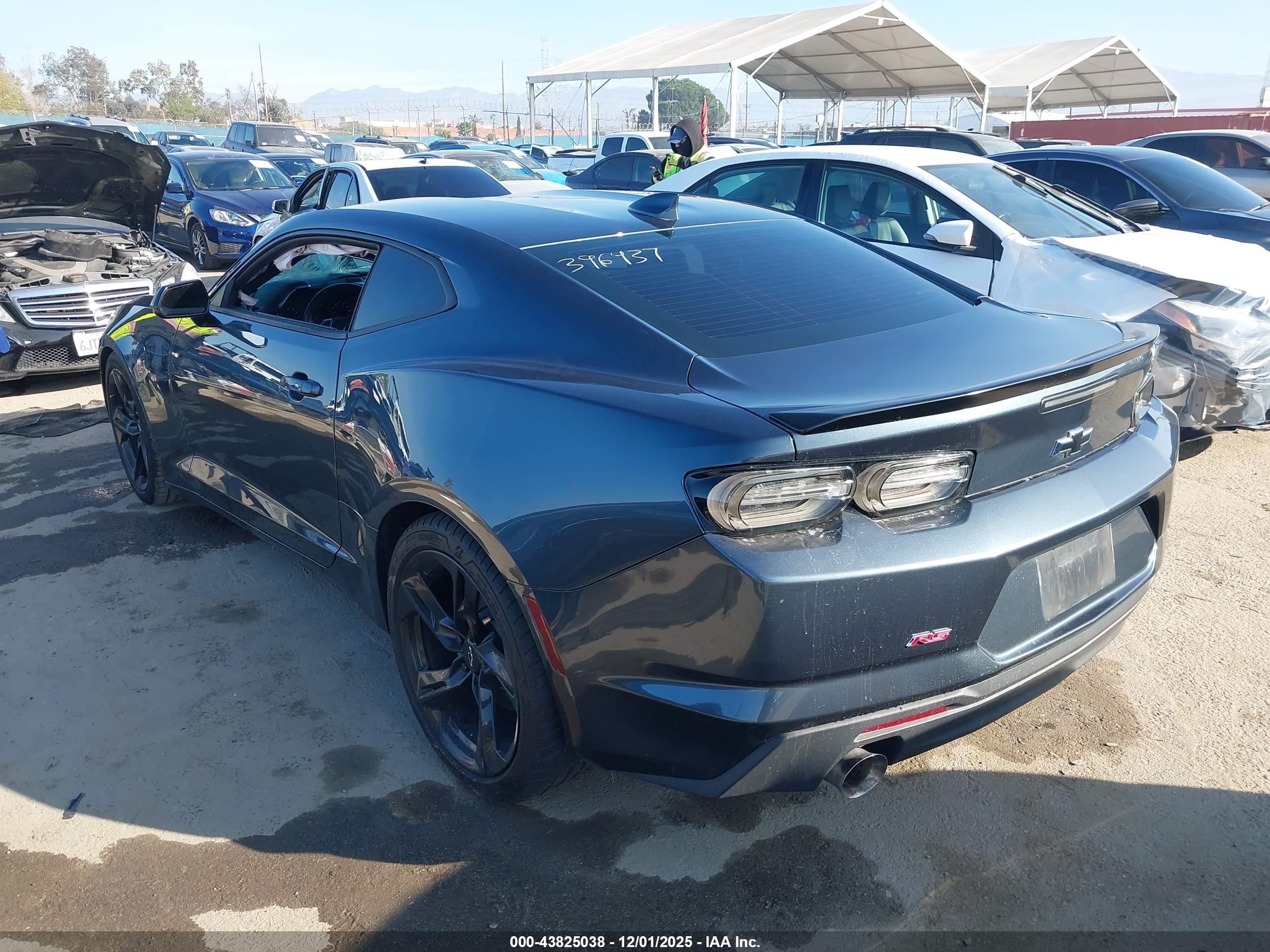 CHEVROLET CAMARO image 3
