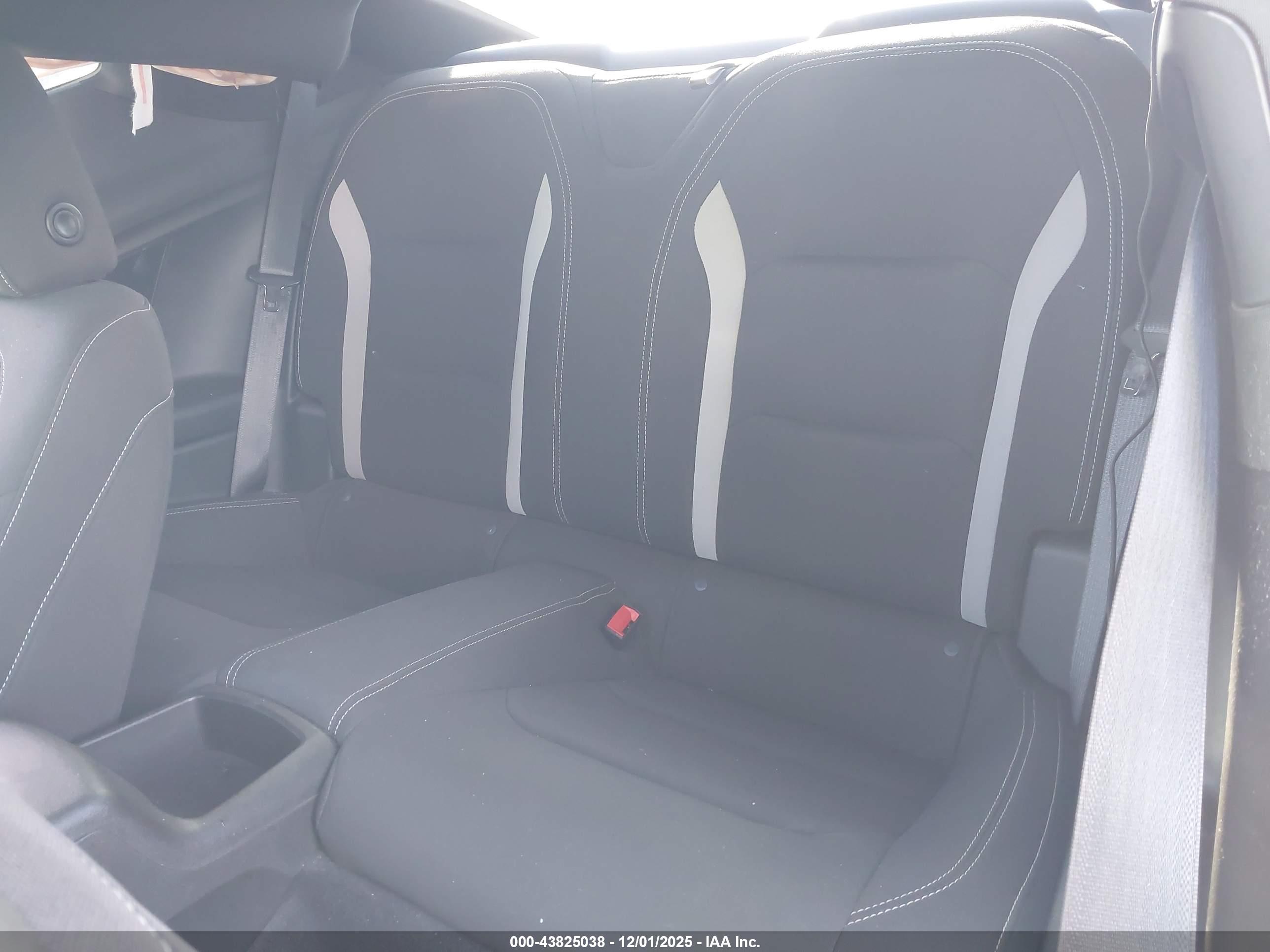 CHEVROLET CAMARO image 8