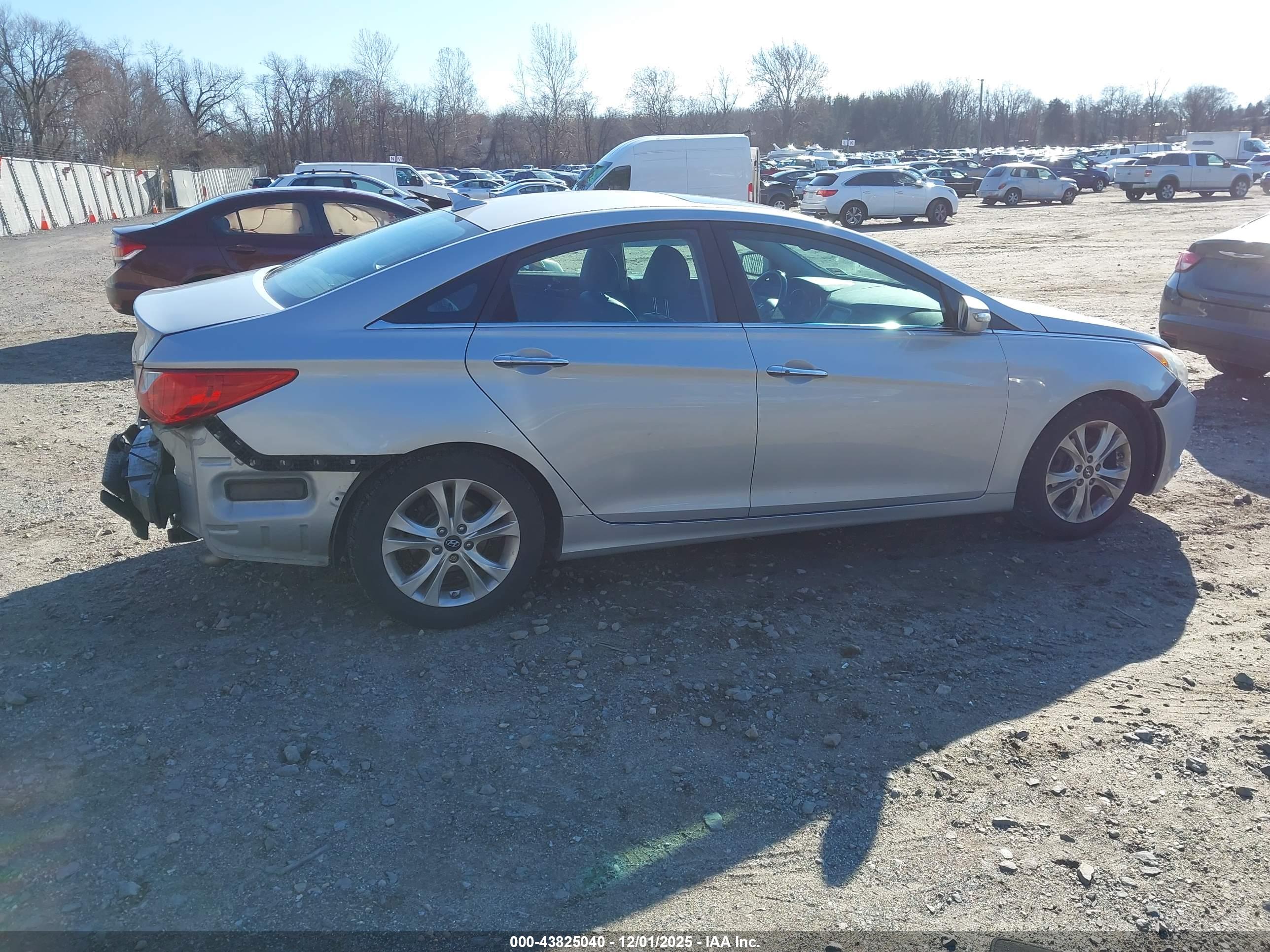 HYUNDAI SONATA image 4