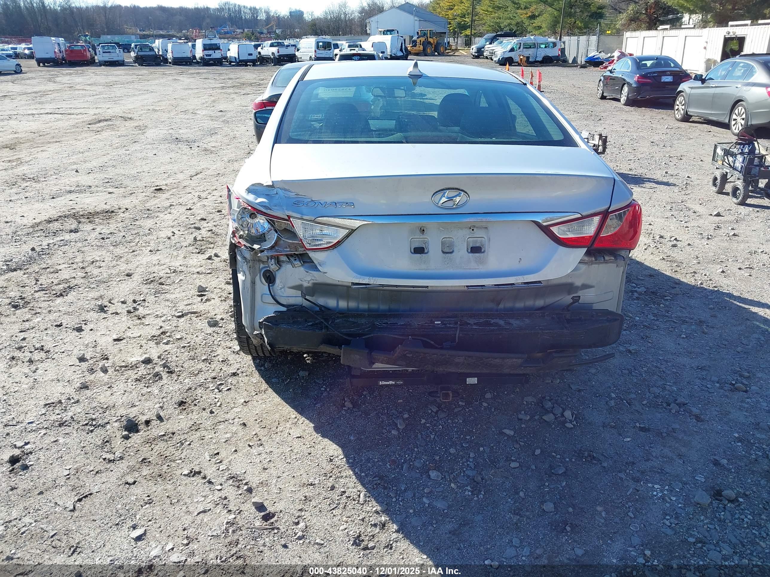 HYUNDAI SONATA image 6
