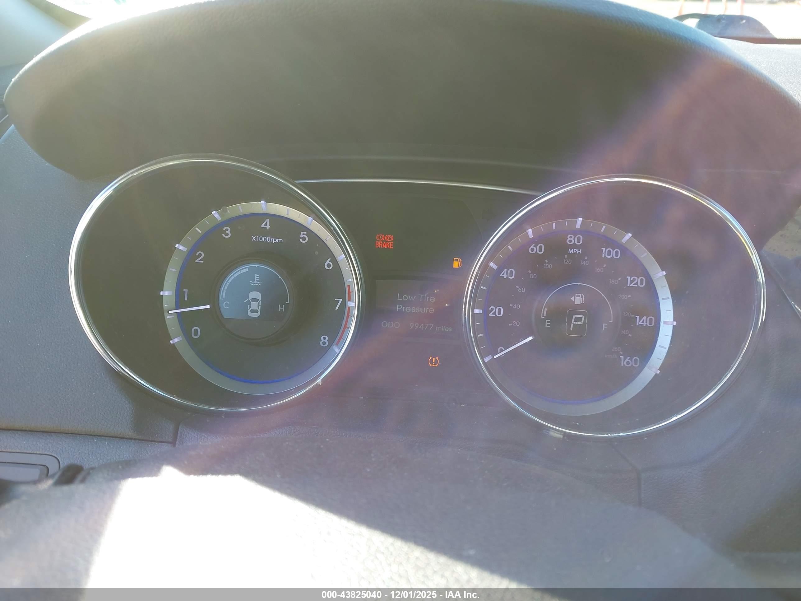 HYUNDAI SONATA image 7
