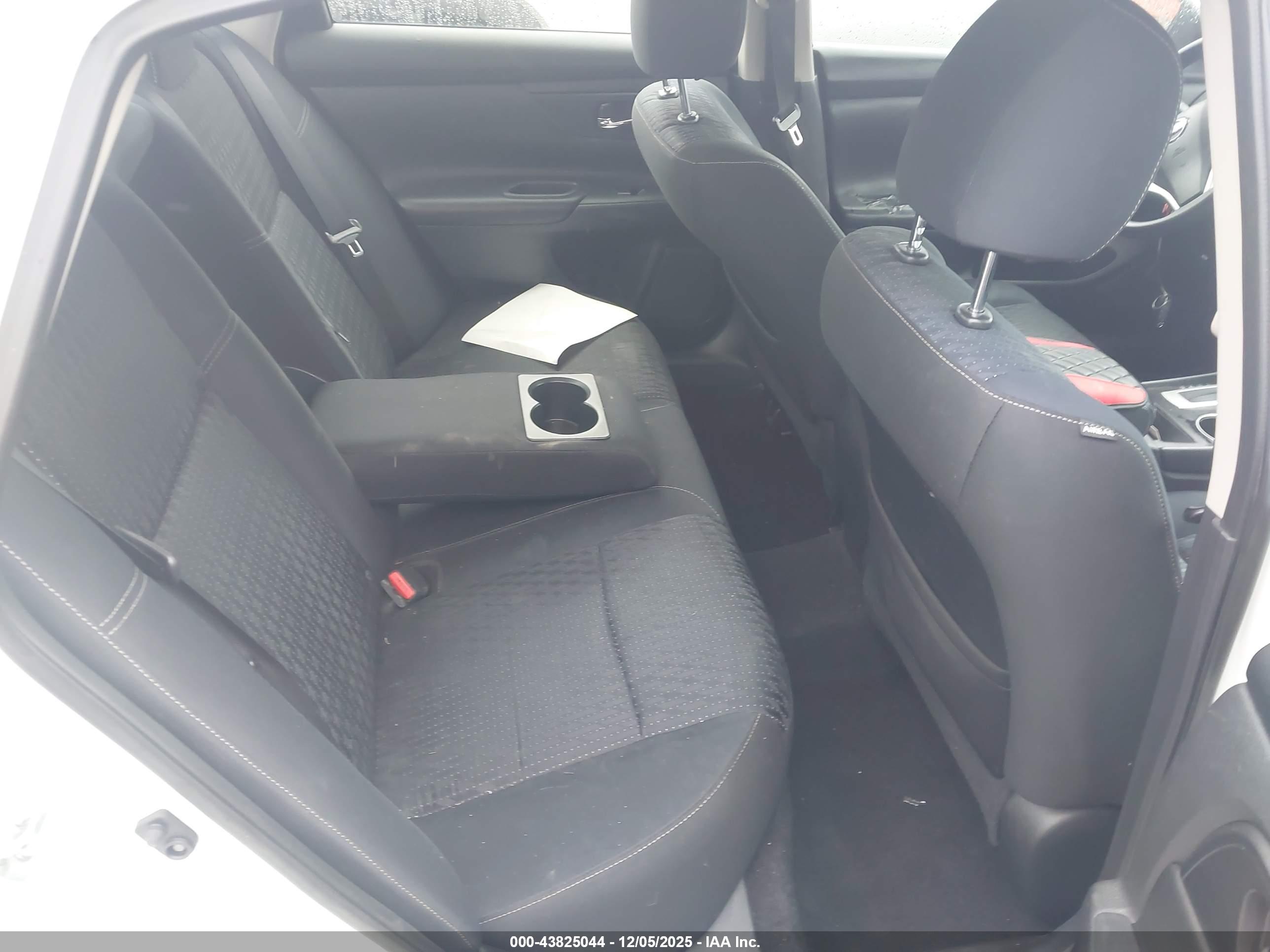NISSAN ALTIMA image 8
