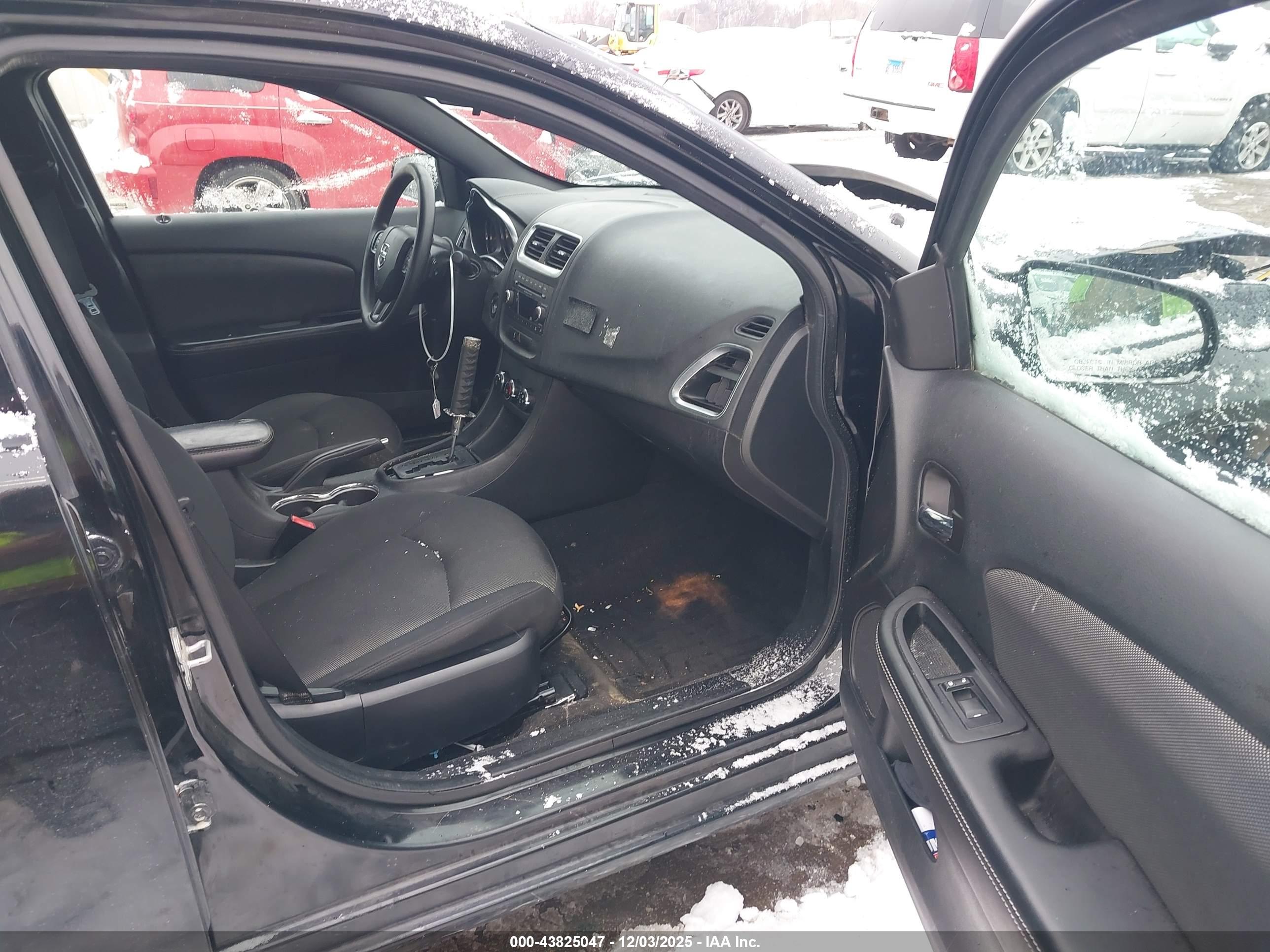 DODGE AVENGER image 5