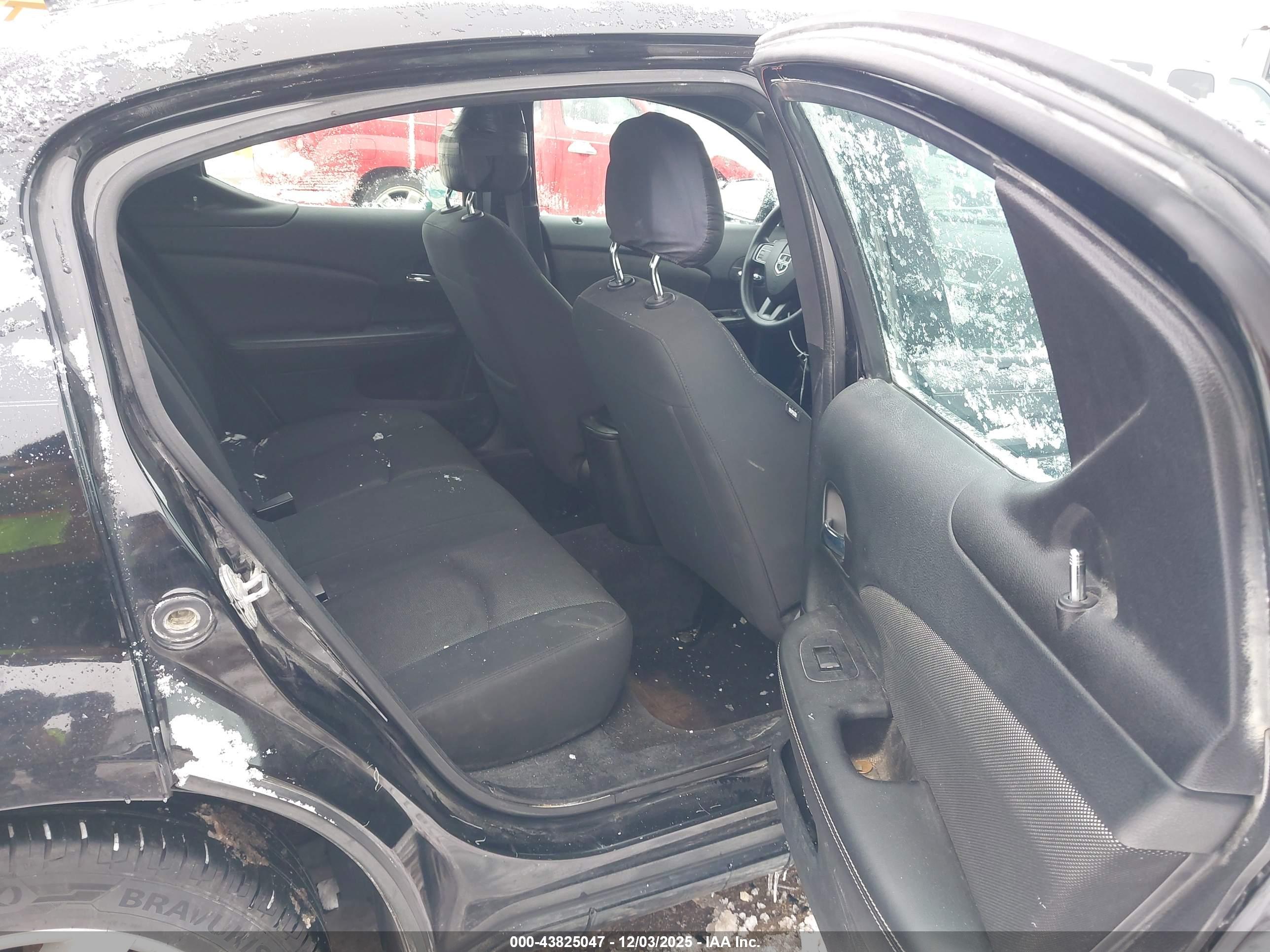 DODGE AVENGER image 8