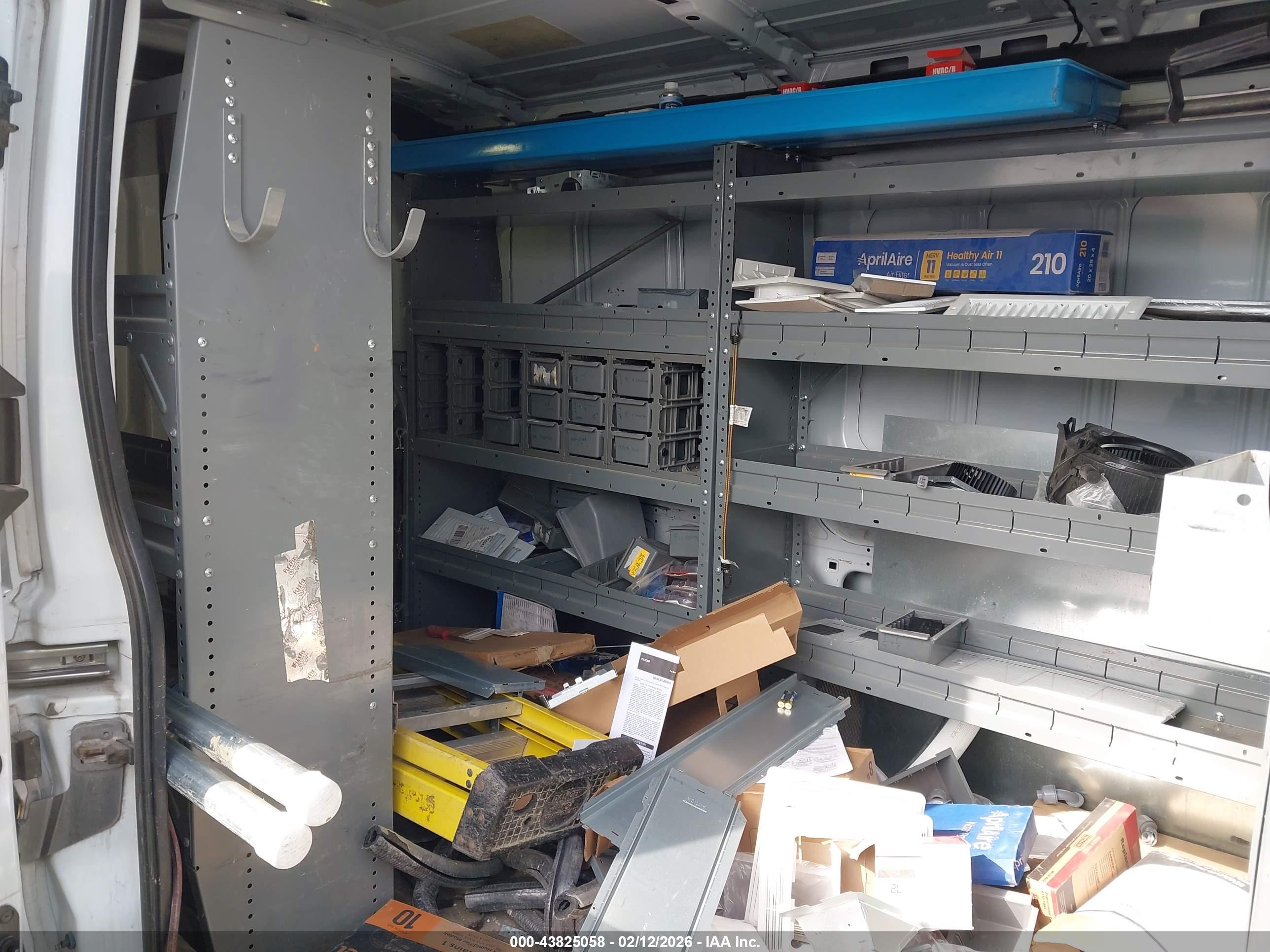 FORD TRANSIT-250 image 8