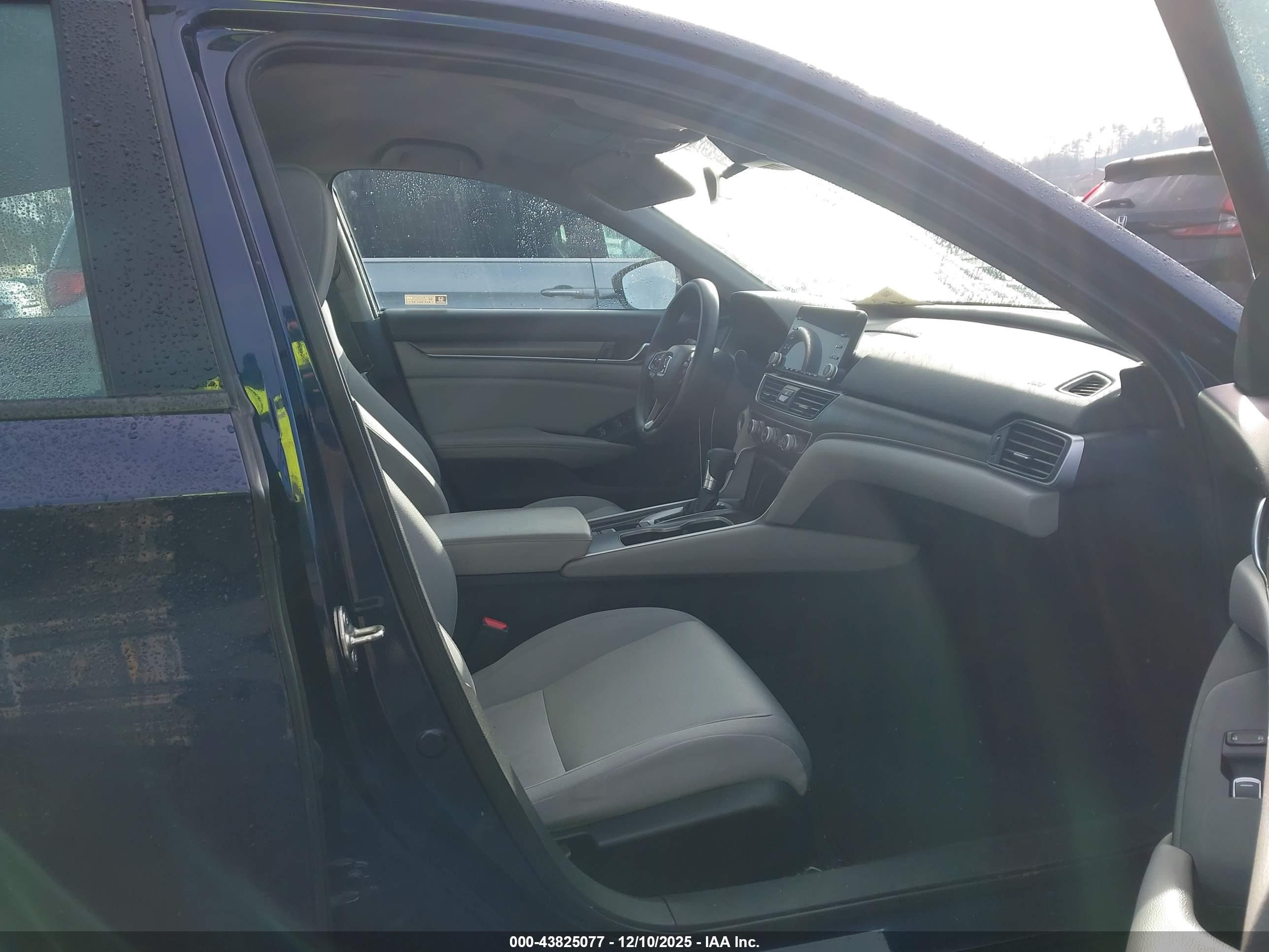 HONDA ACCORD image 5