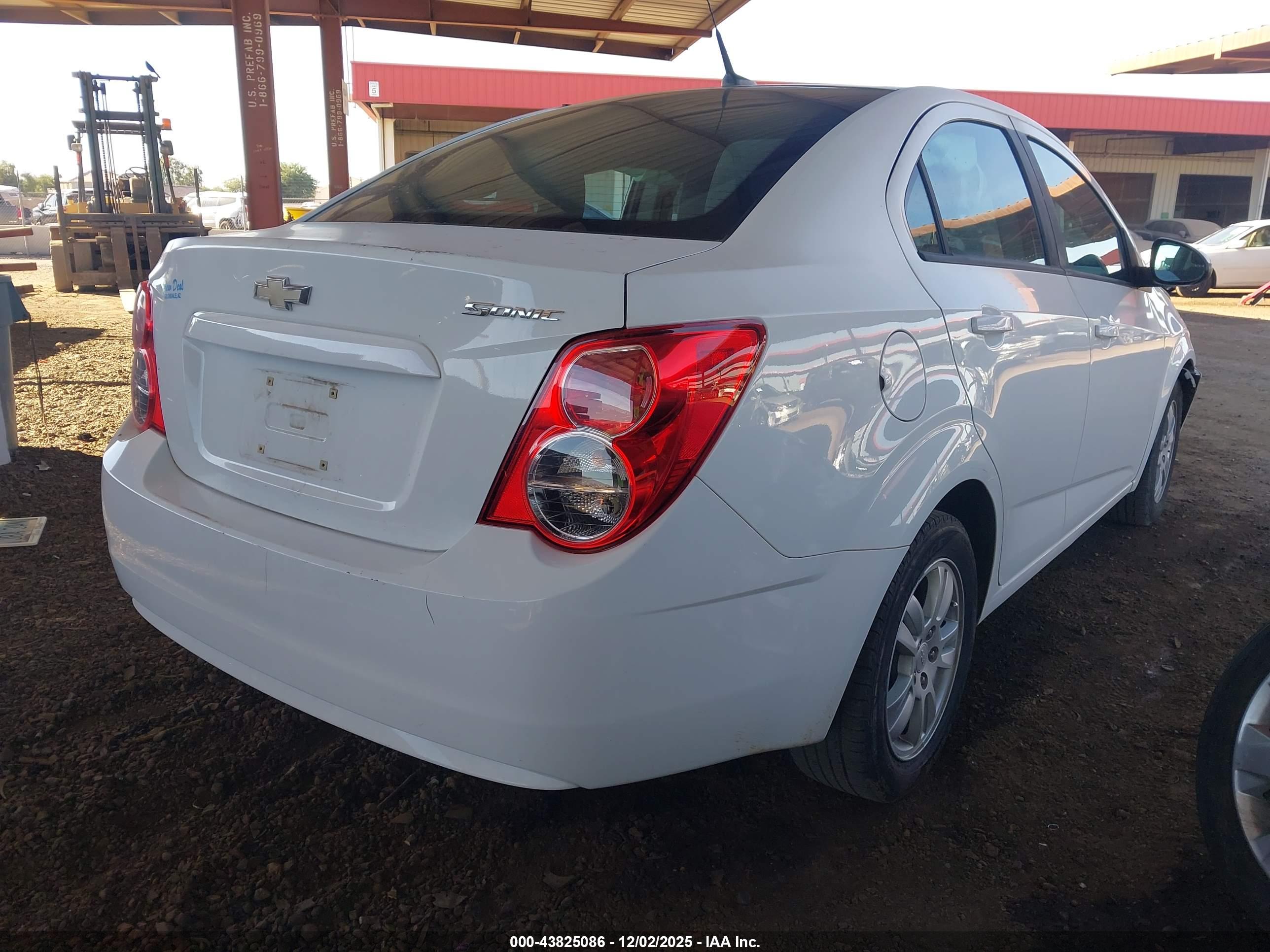 CHEVROLET SONIC image 4