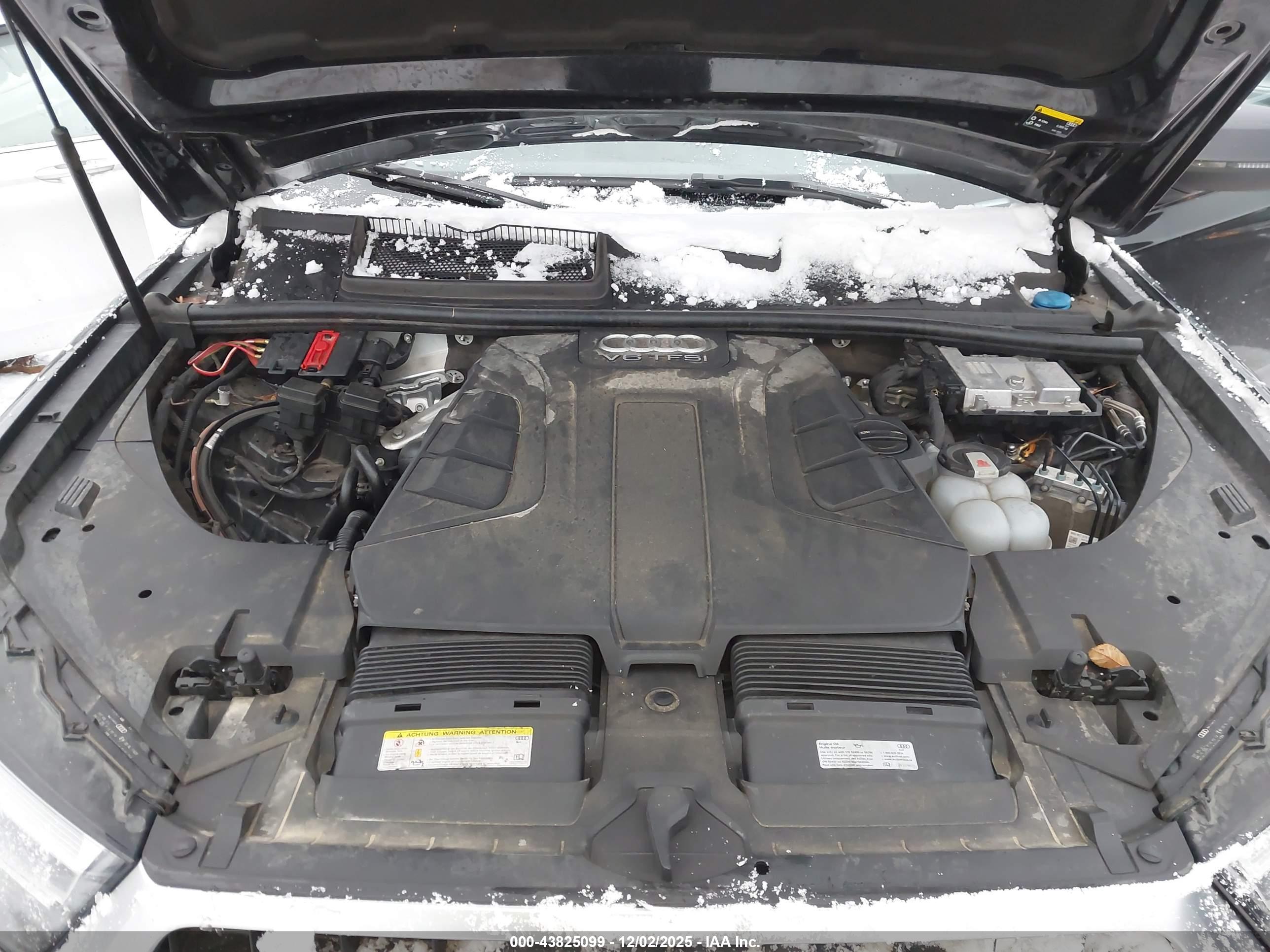 AUDI Q7 image 10