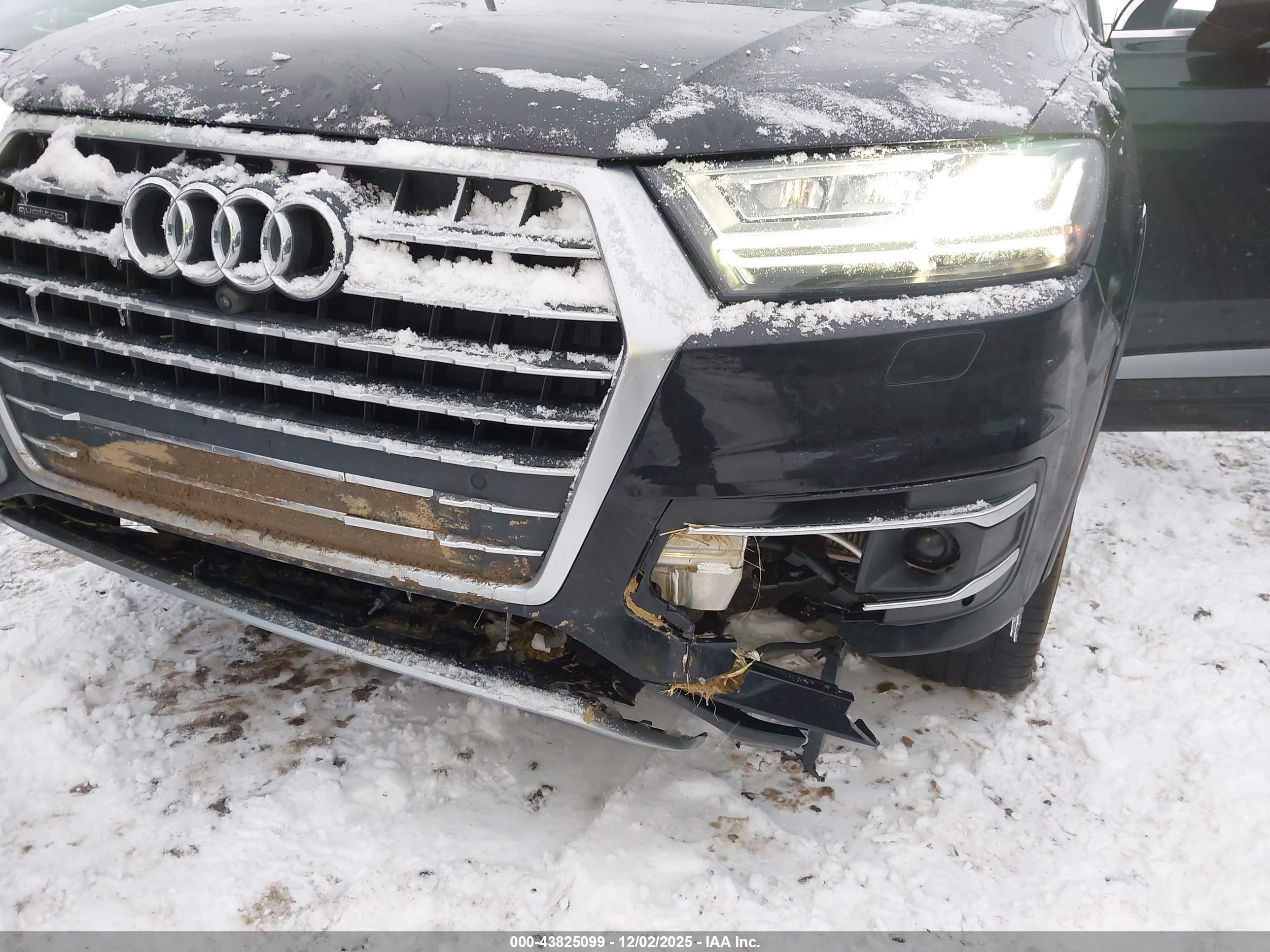 AUDI Q7 image 6