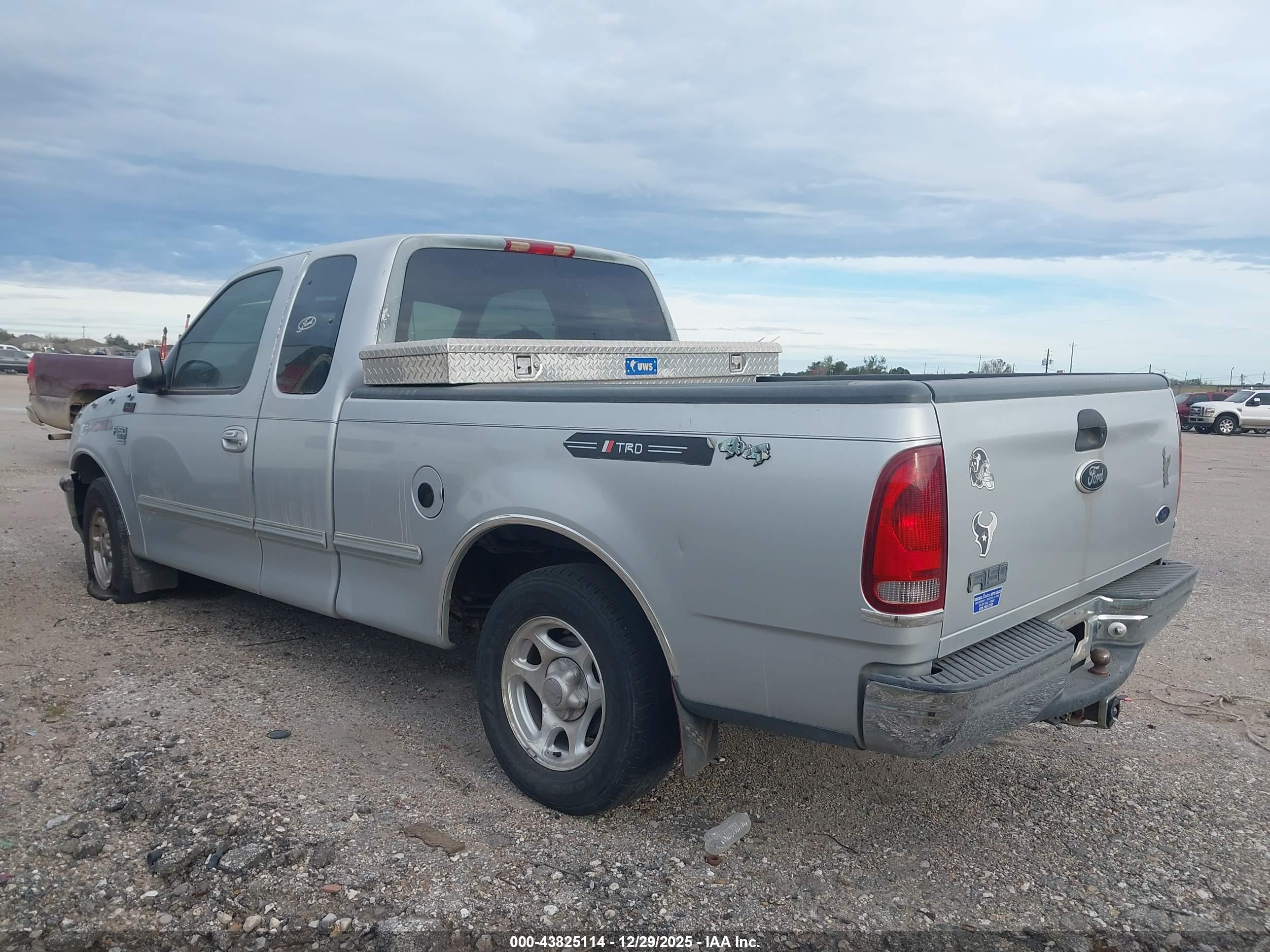 FORD F-150 image 3