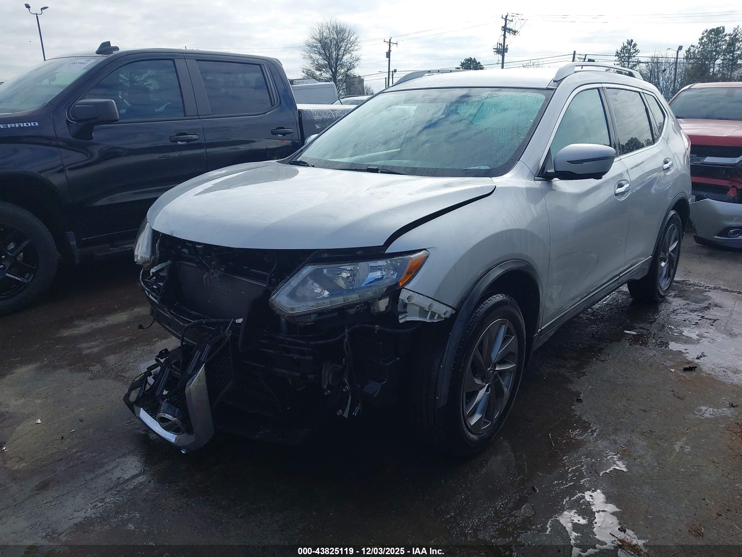 NISSAN ROGUE image 2