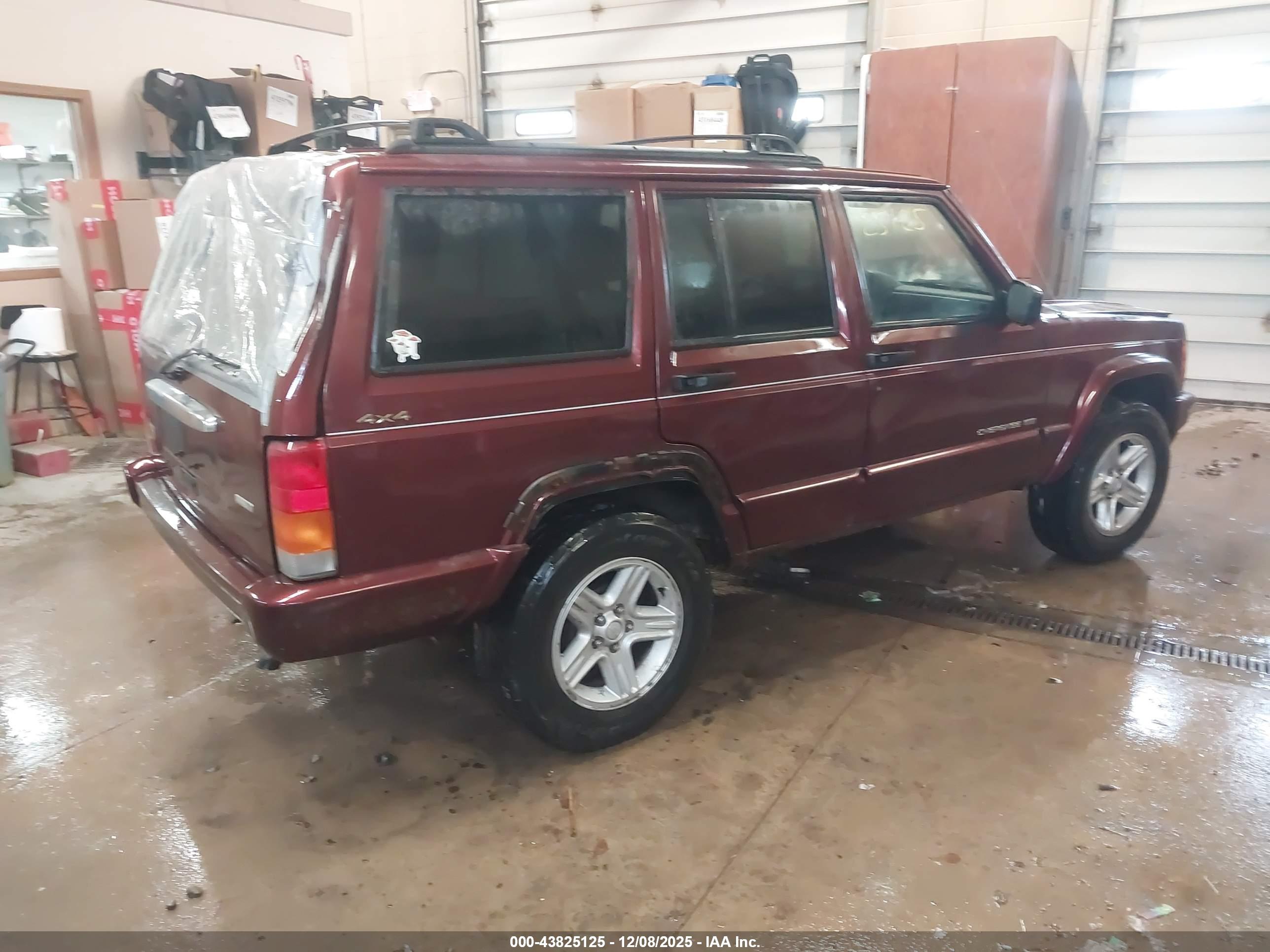 JEEP CHEROKEE image 4