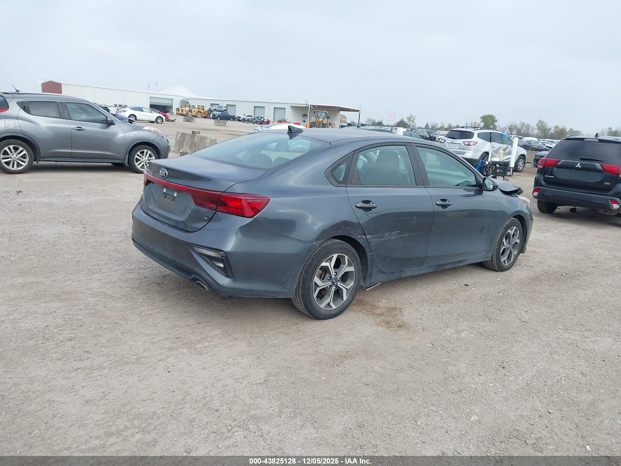 KIA FORTE image 4