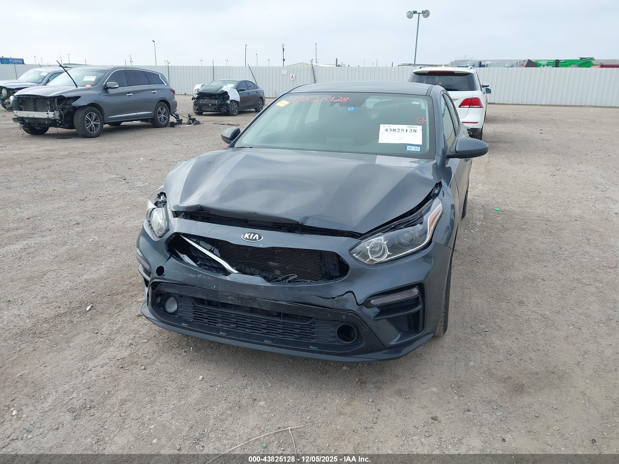 KIA FORTE image 6