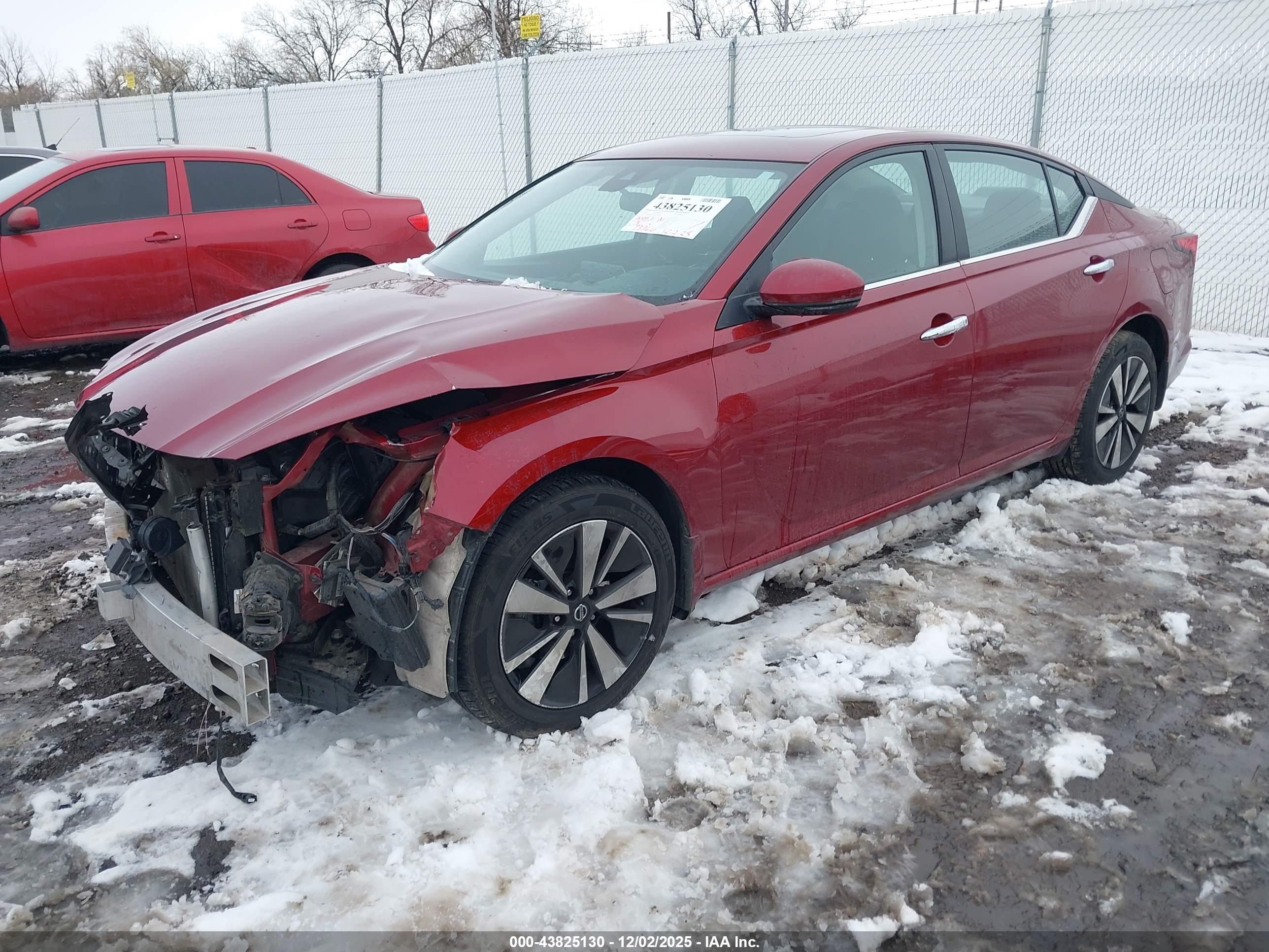 NISSAN ALTIMA image 2