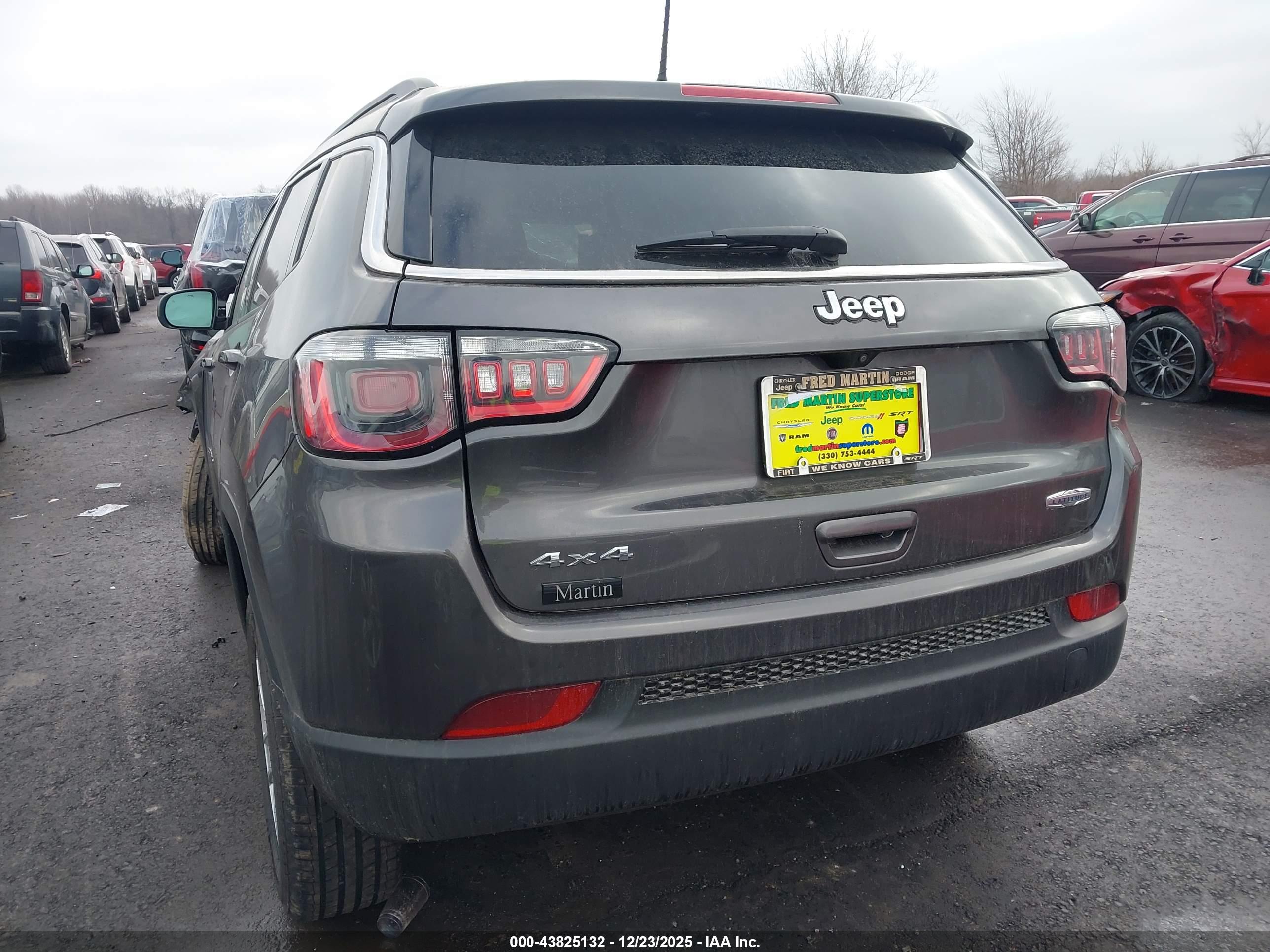 JEEP COMPASS image 3