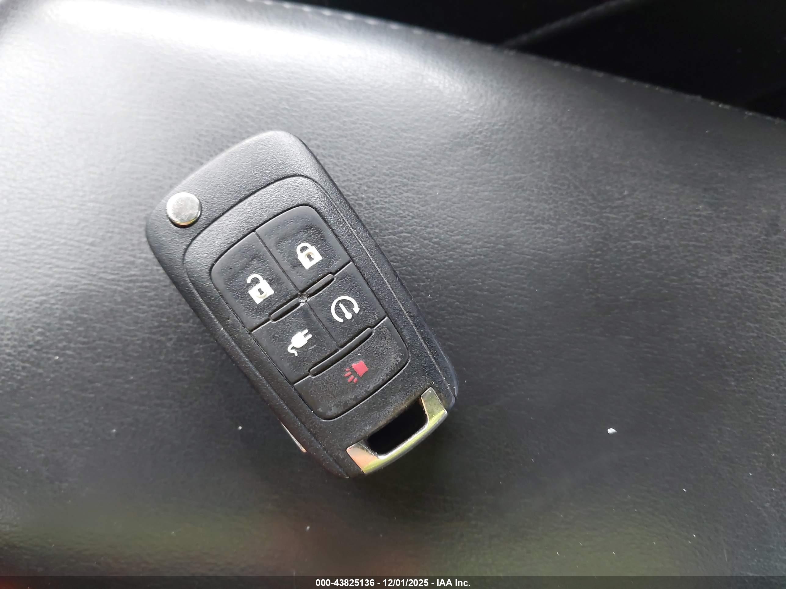 CHEVROLET VOLT image 11