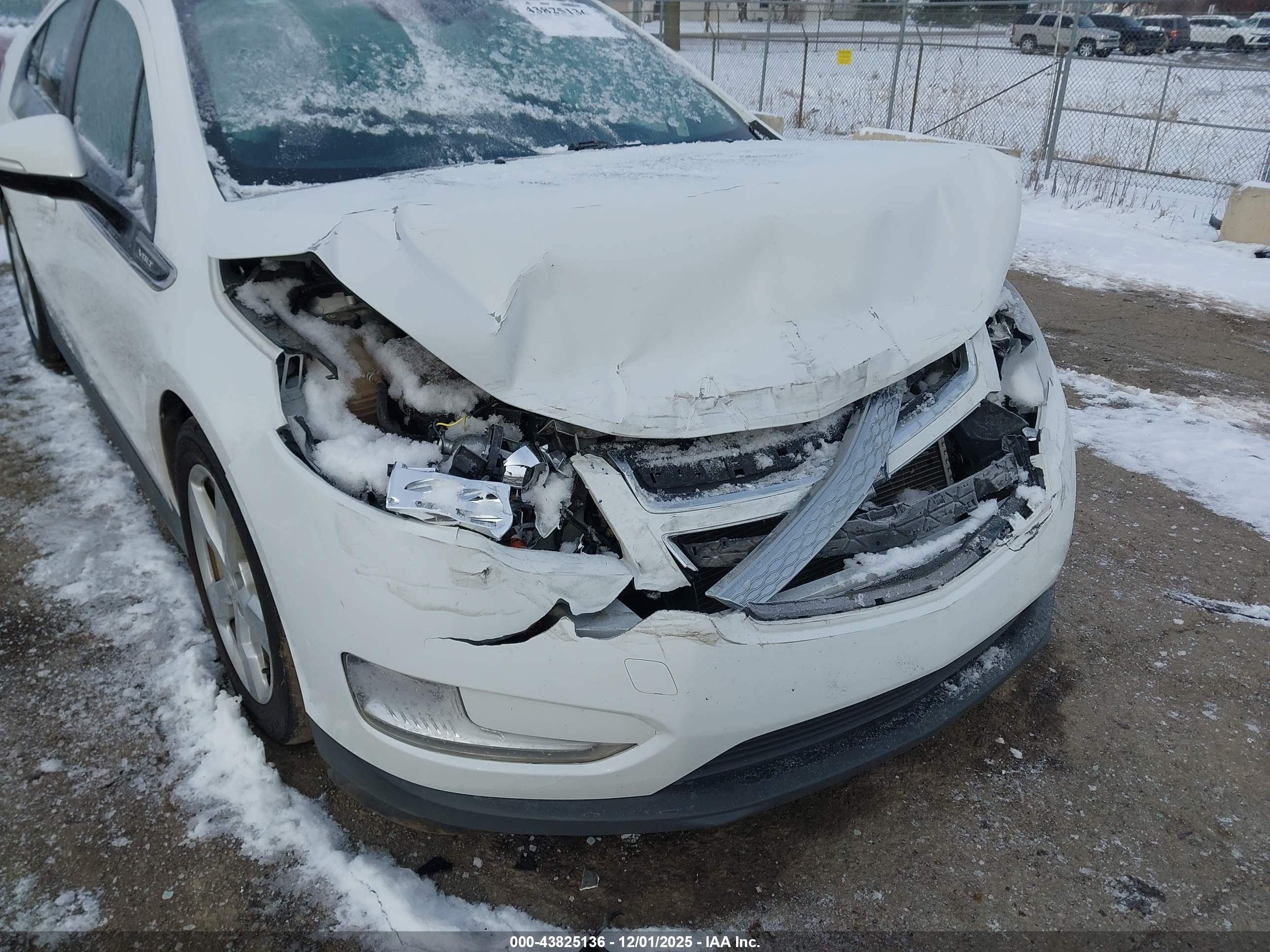 CHEVROLET VOLT image 6