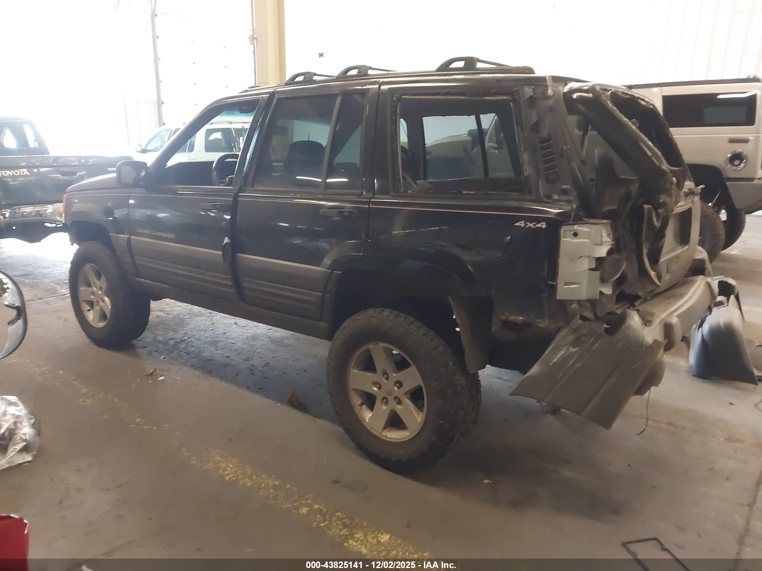 JEEP GRAND image 3